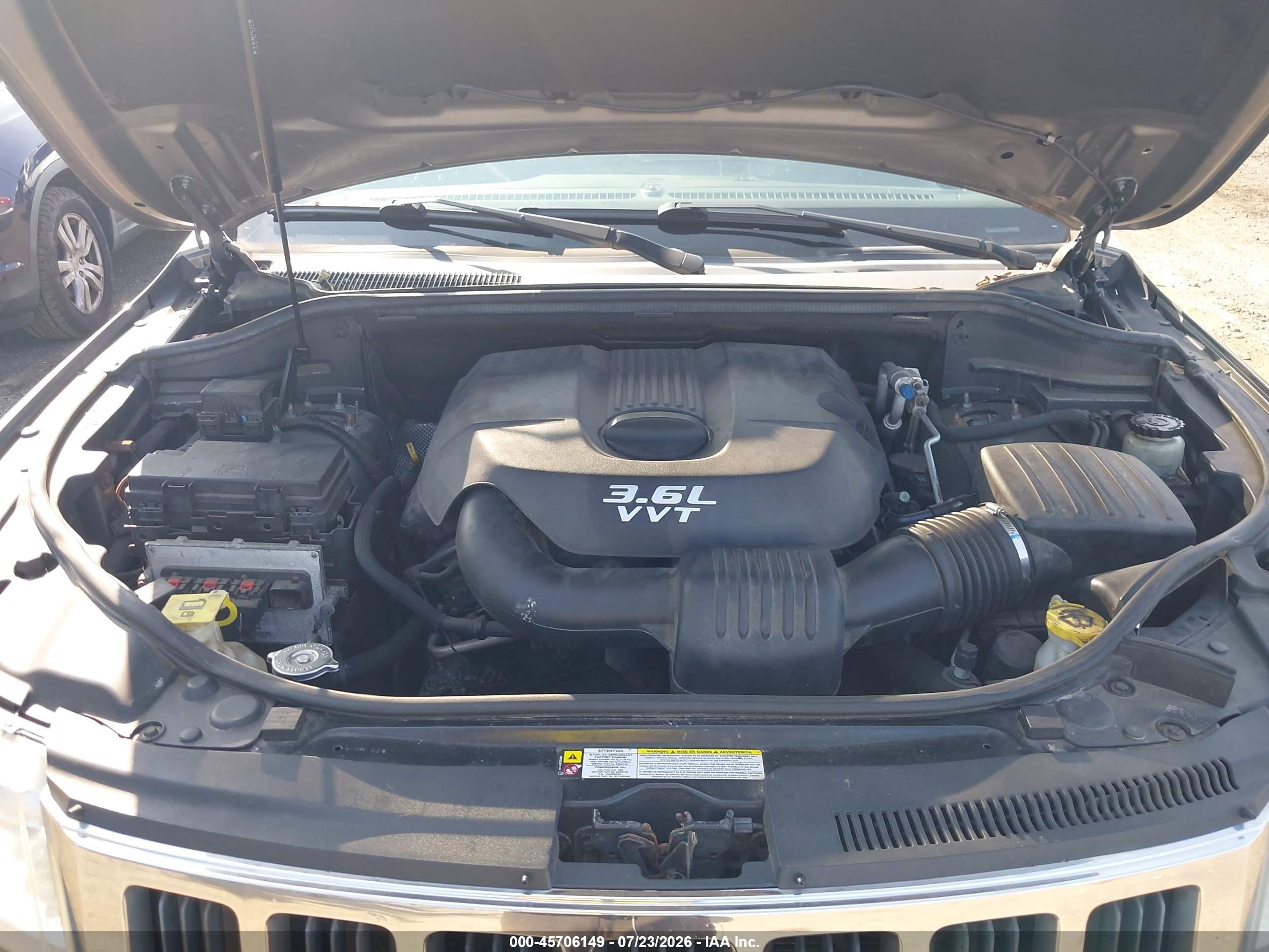 2012 Jeep Grand Cherokee Laredo Gray vin: 1C4RJFAG6CC263647