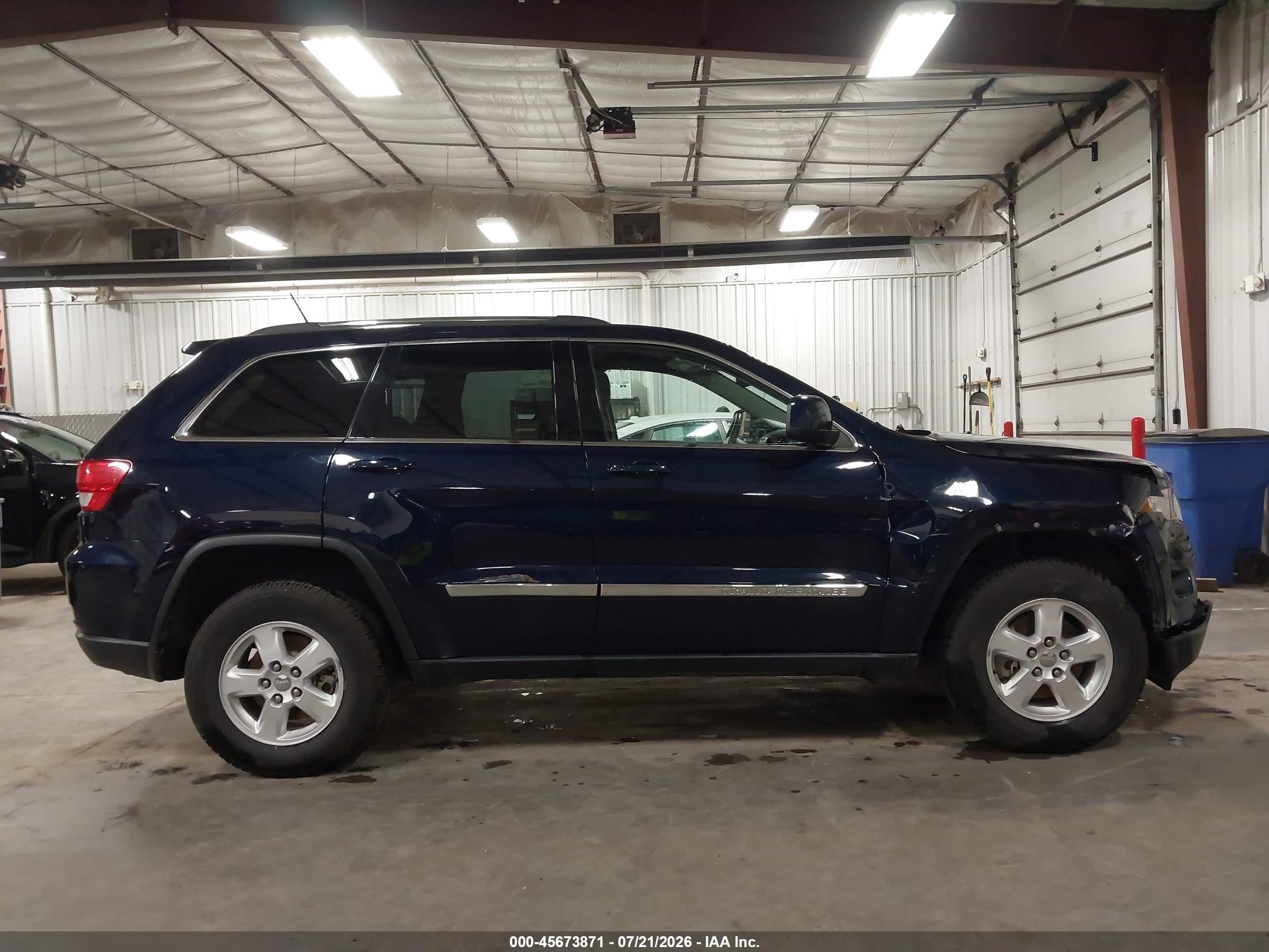 2012 Jeep Grand Cherokee Laredo Синий vin: 1C4RJFAG6CC280657
