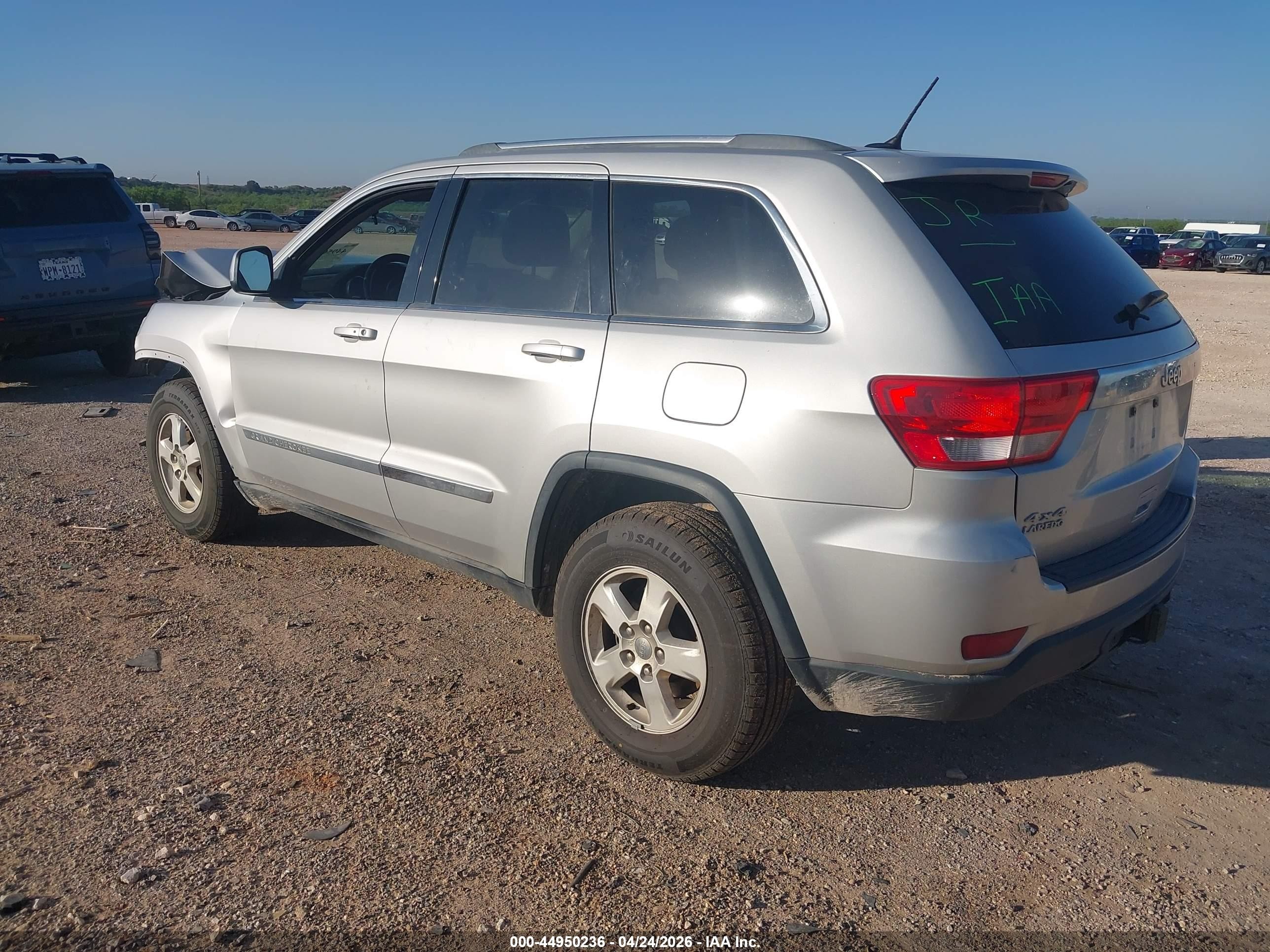 2012 Jeep Grand Cherokee Laredo Silver vin: 1C4RJFAG6CC301992