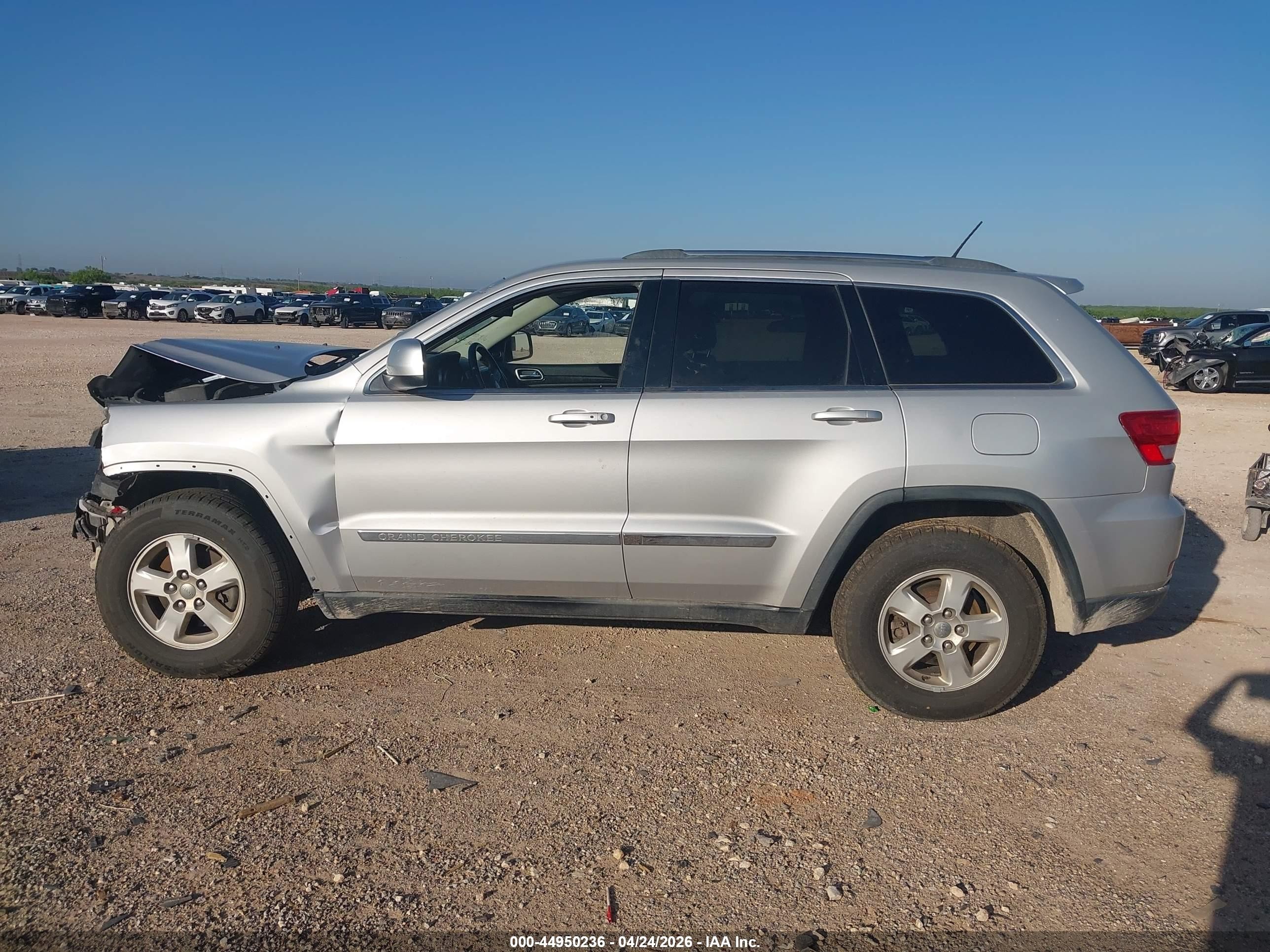 2012 Jeep Grand Cherokee Laredo Silver vin: 1C4RJFAG6CC301992