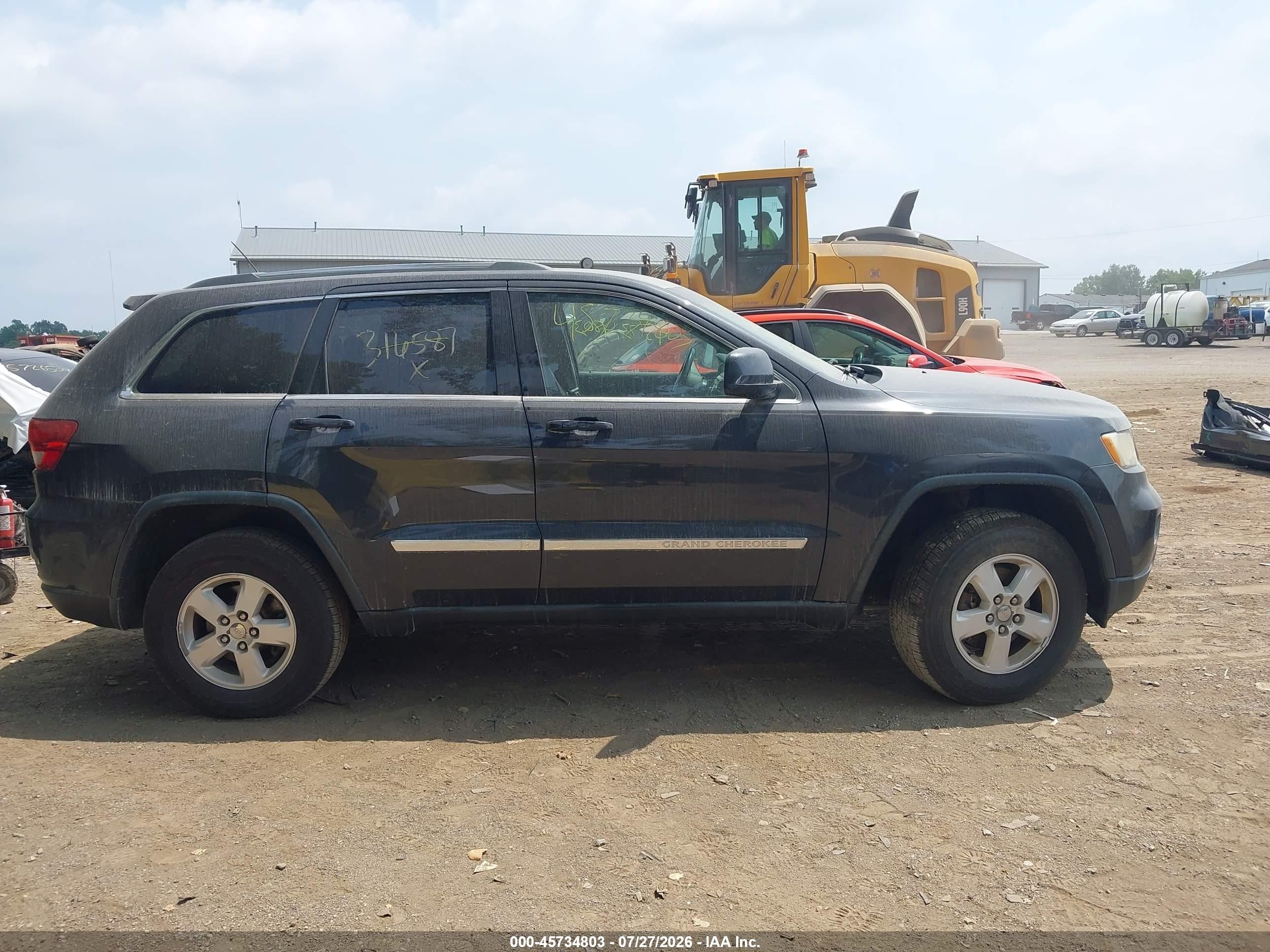 2012 Jeep Grand Cherokee Laredo Gray vin: 1C4RJFAG6CC316587
