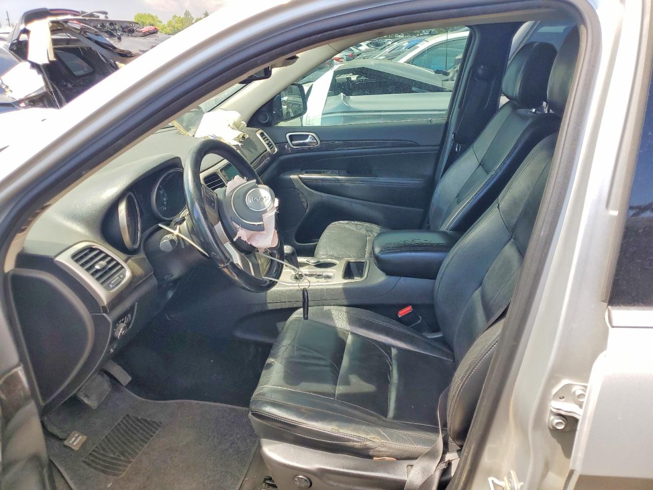 2012 Jeep Grand Cherokee Laredo Silver vin: 1C4RJFAG6CC329405