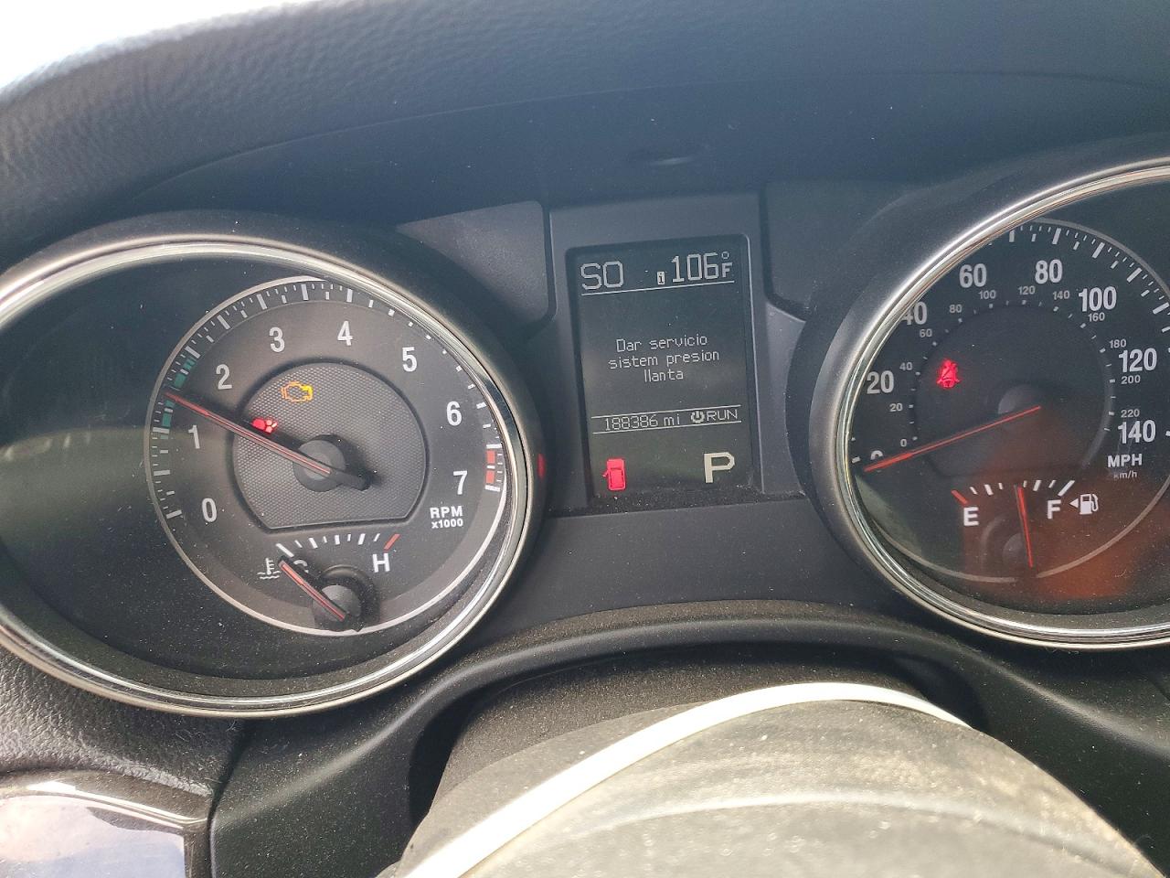 2012 Jeep Grand Cherokee Laredo Silver vin: 1C4RJFAG6CC329405