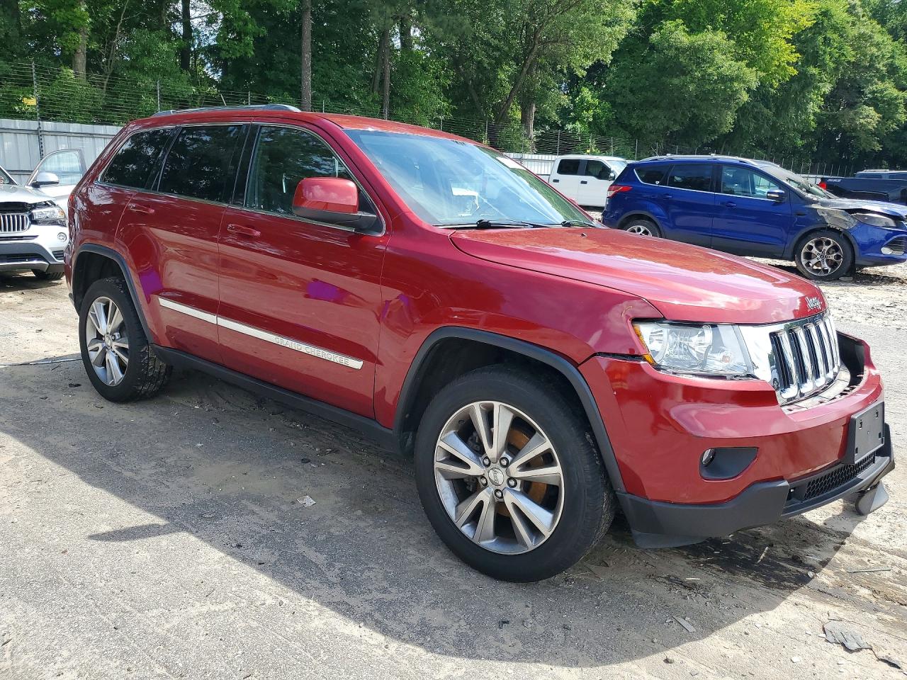 2013 Jeep Grand Cherokee Laredo Red vin: 1C4RJFAG6DC505998