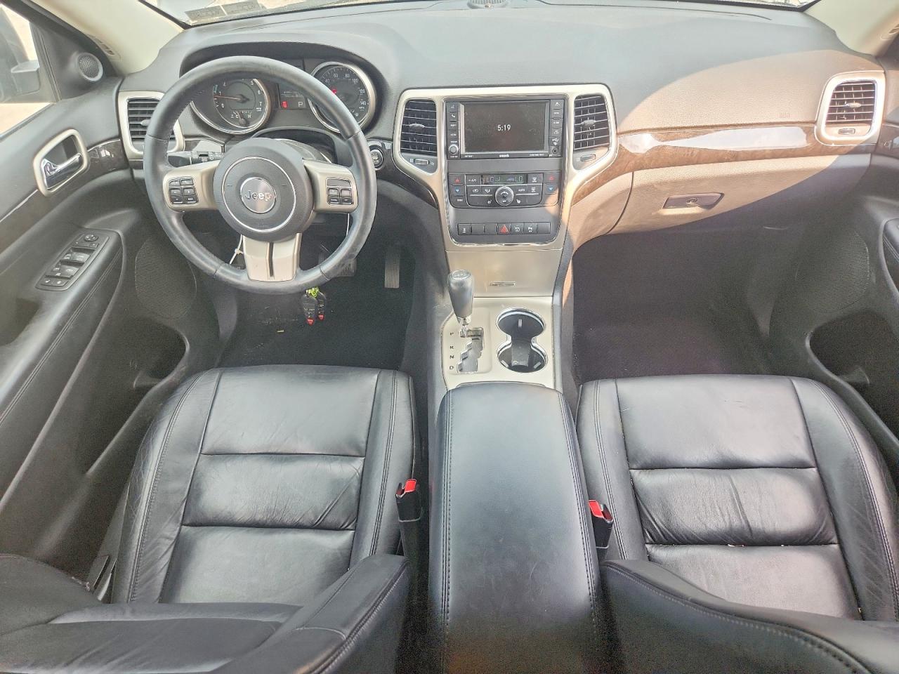 2013 Jeep Grand Cherokee Laredo Gray vin: 1C4RJFAG6DC528231