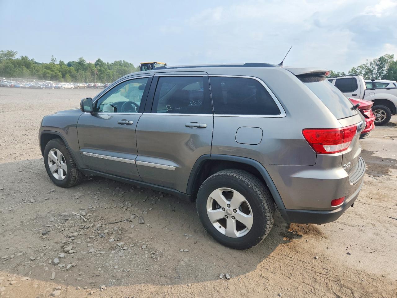 2013 Jeep Grand Cherokee Laredo Gray vin: 1C4RJFAG6DC528231