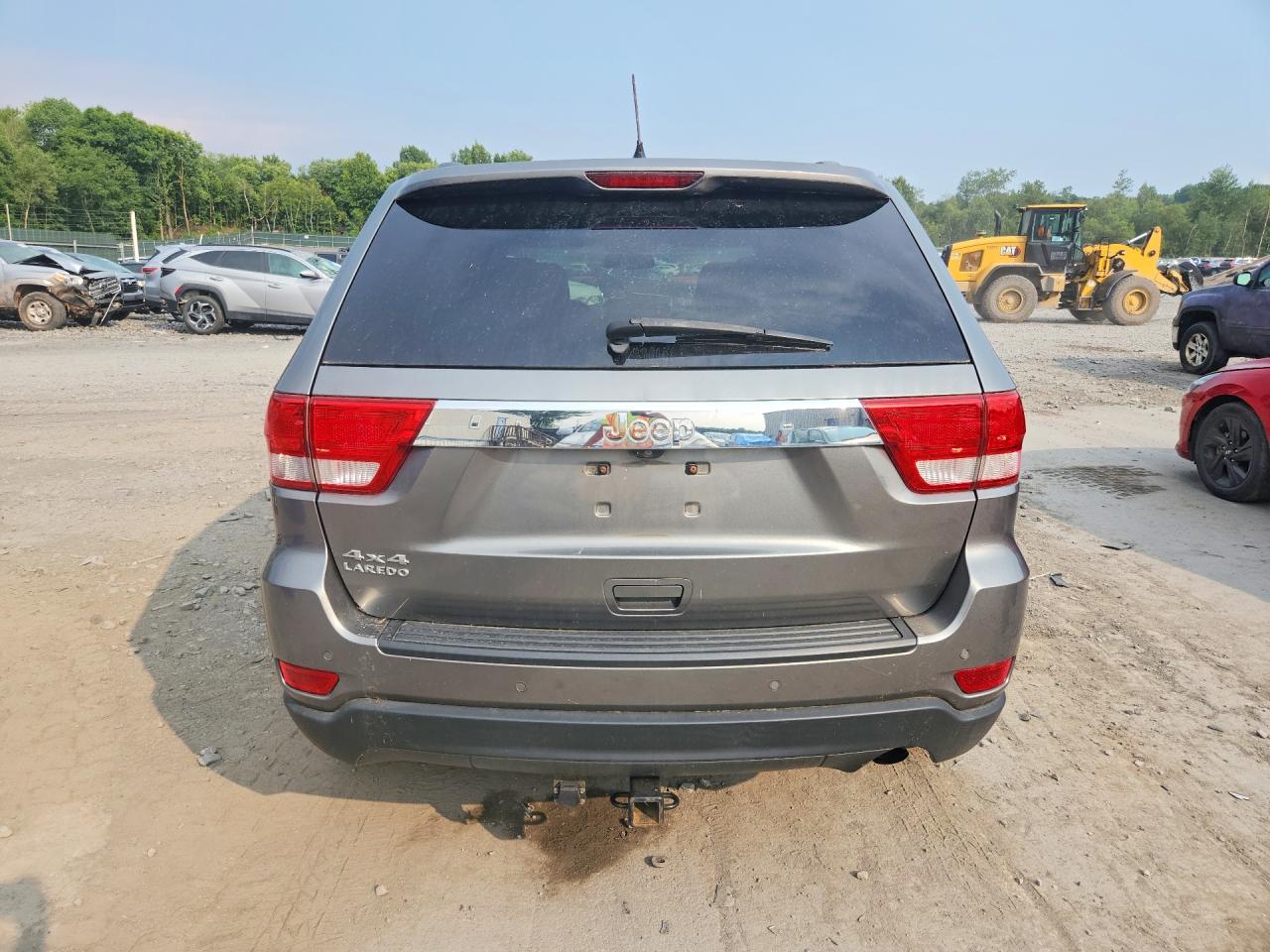 2013 Jeep Grand Cherokee Laredo Gray vin: 1C4RJFAG6DC528231