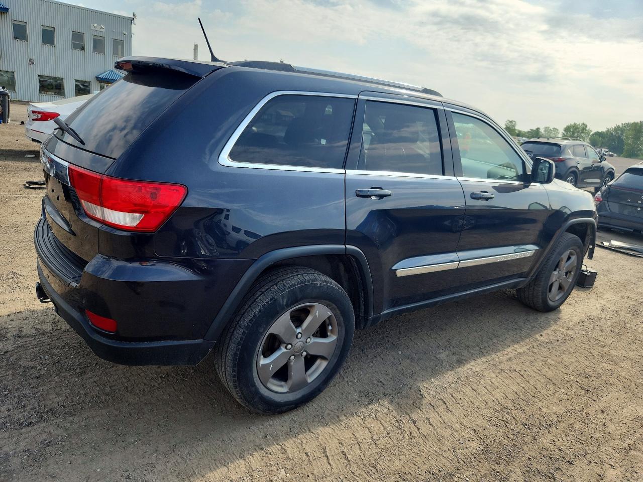 2013 Jeep Grand Cherokee Laredo Gray vin: 1C4RJFAG6DC551167