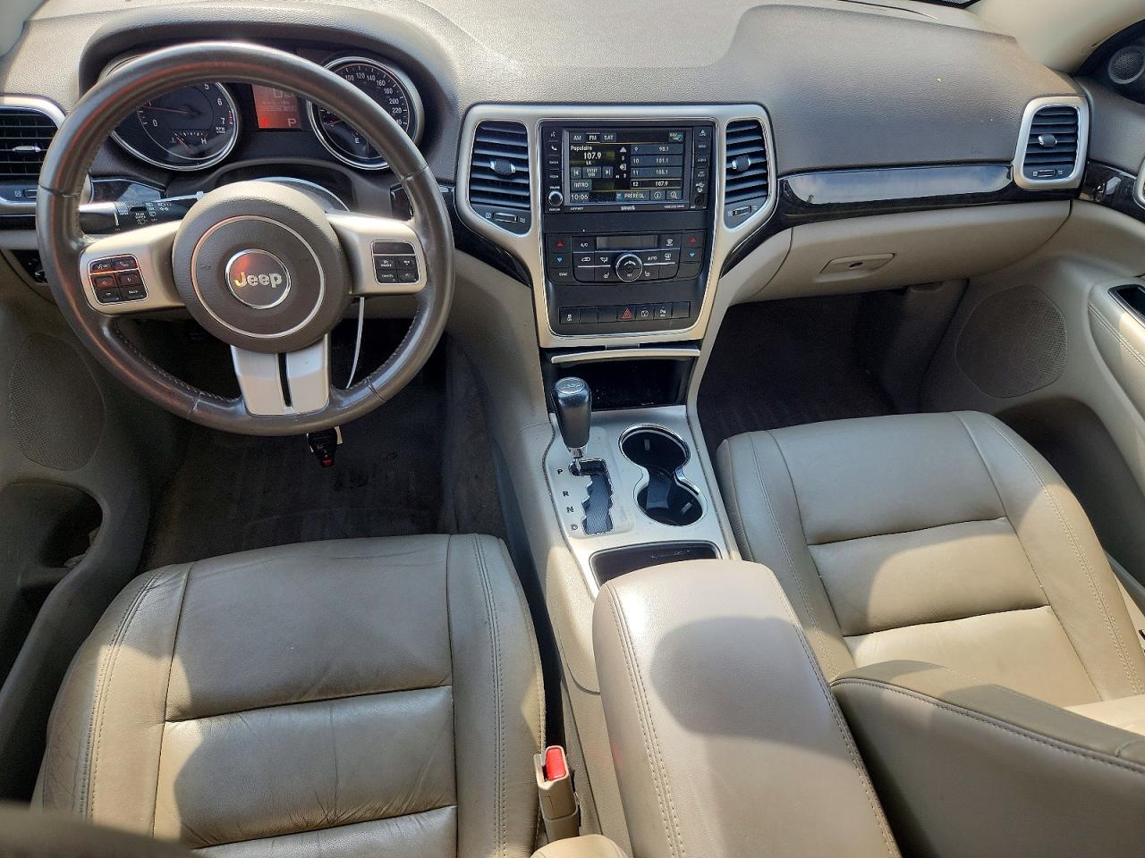 2013 Jeep Grand Cherokee Laredo Gray vin: 1C4RJFAG6DC551167
