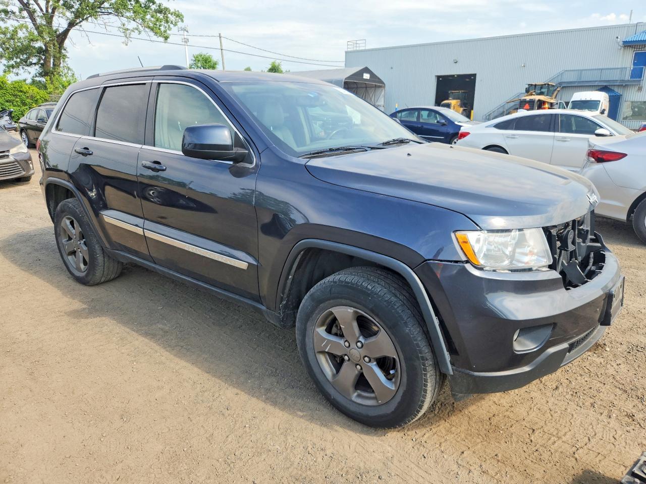 2013 Jeep Grand Cherokee Laredo Gray vin: 1C4RJFAG6DC551167