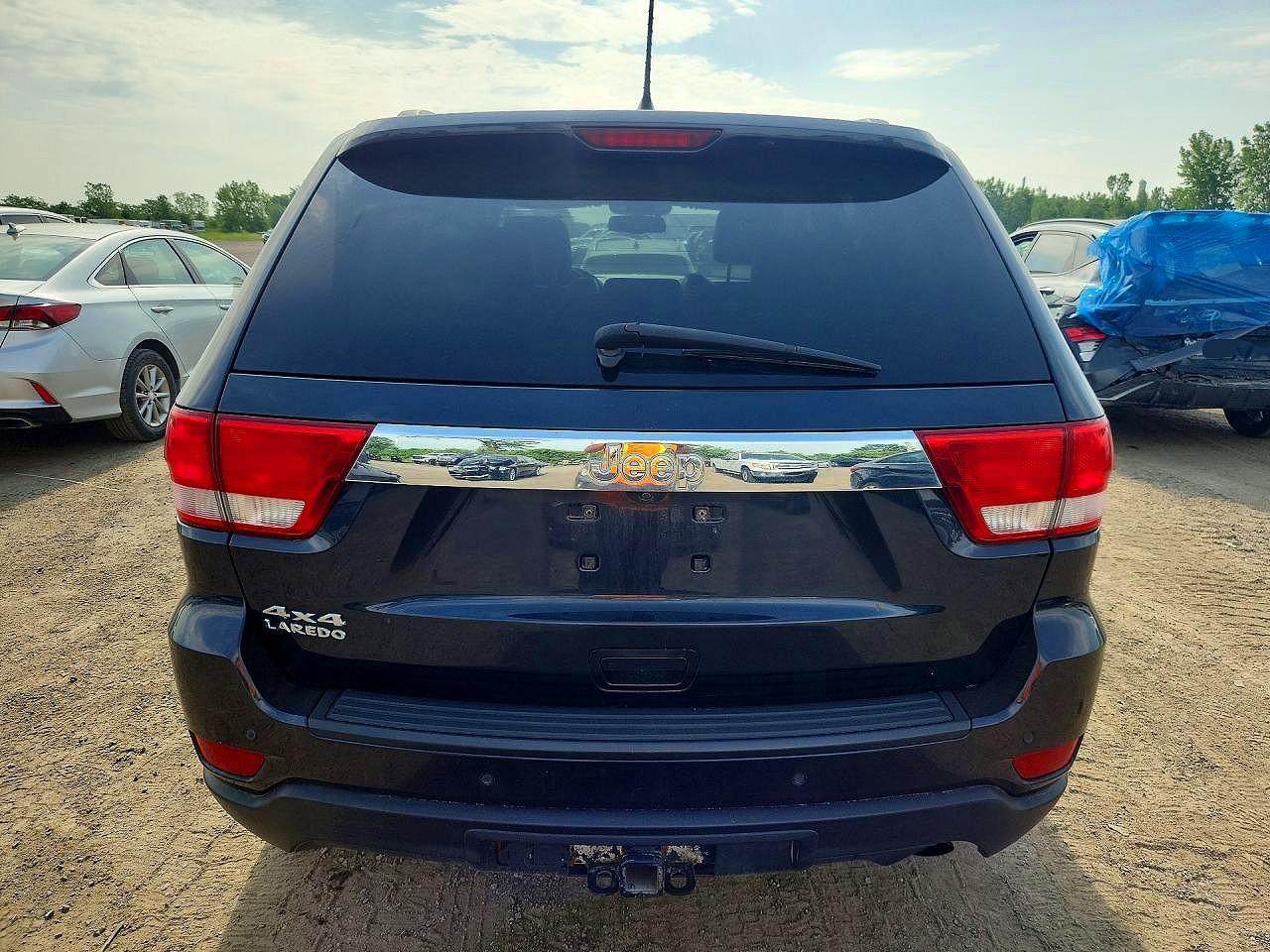 2013 Jeep Grand Cherokee Laredo Gray vin: 1C4RJFAG6DC551167