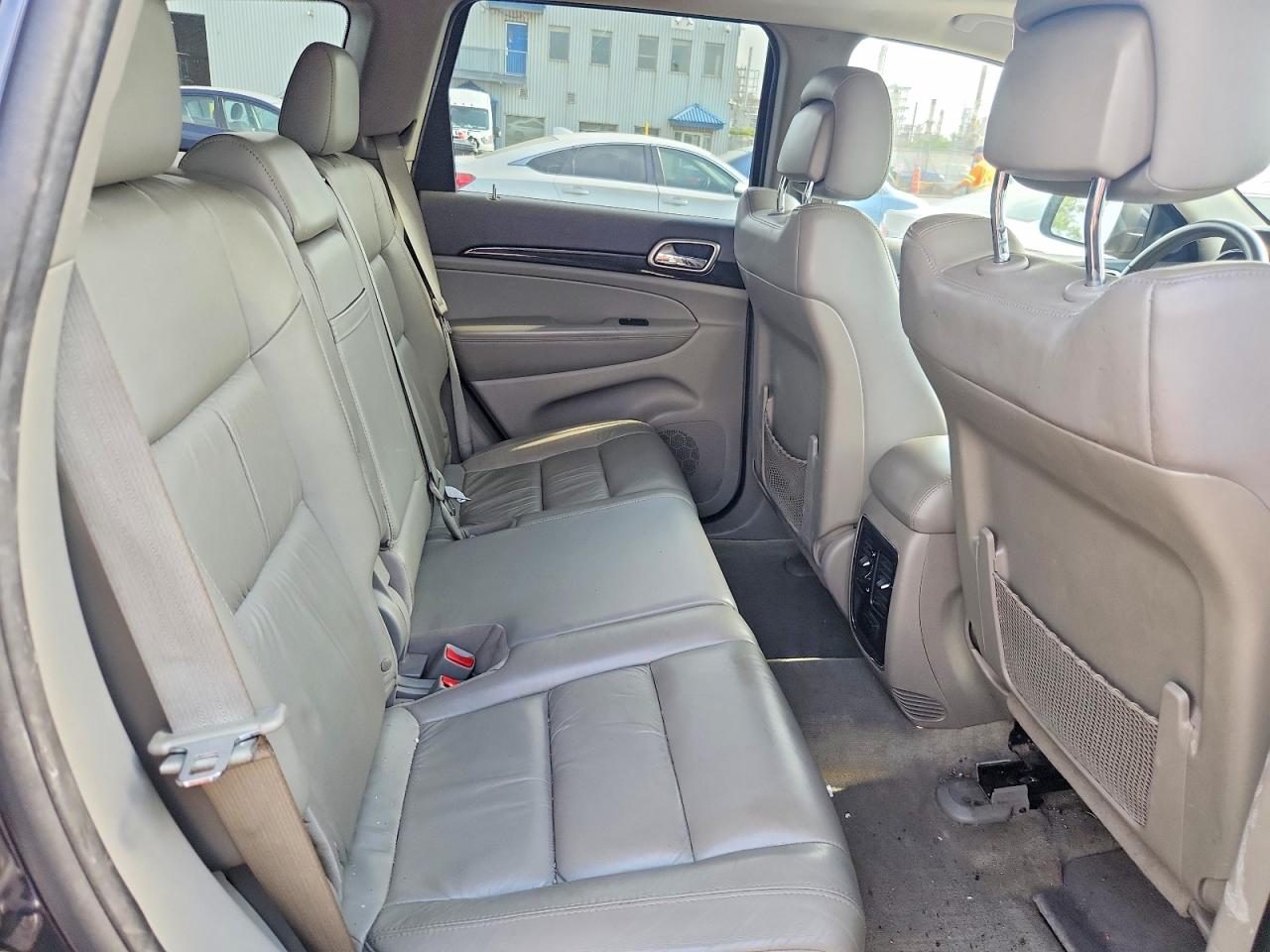 2013 Jeep Grand Cherokee Laredo Gray vin: 1C4RJFAG6DC551167