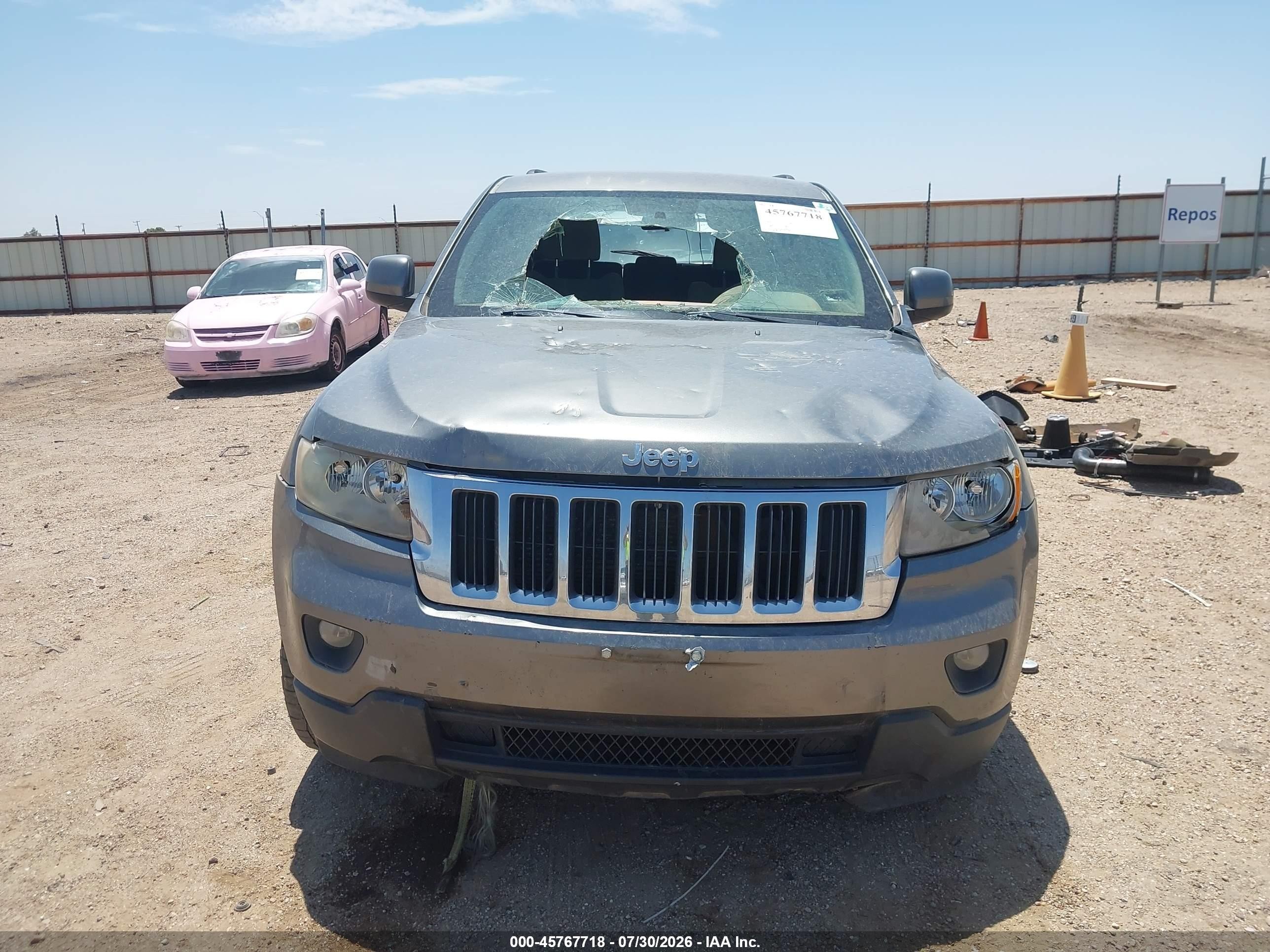 2013 Jeep Grand Cherokee Laredo Gray vin: 1C4RJFAG6DC553078