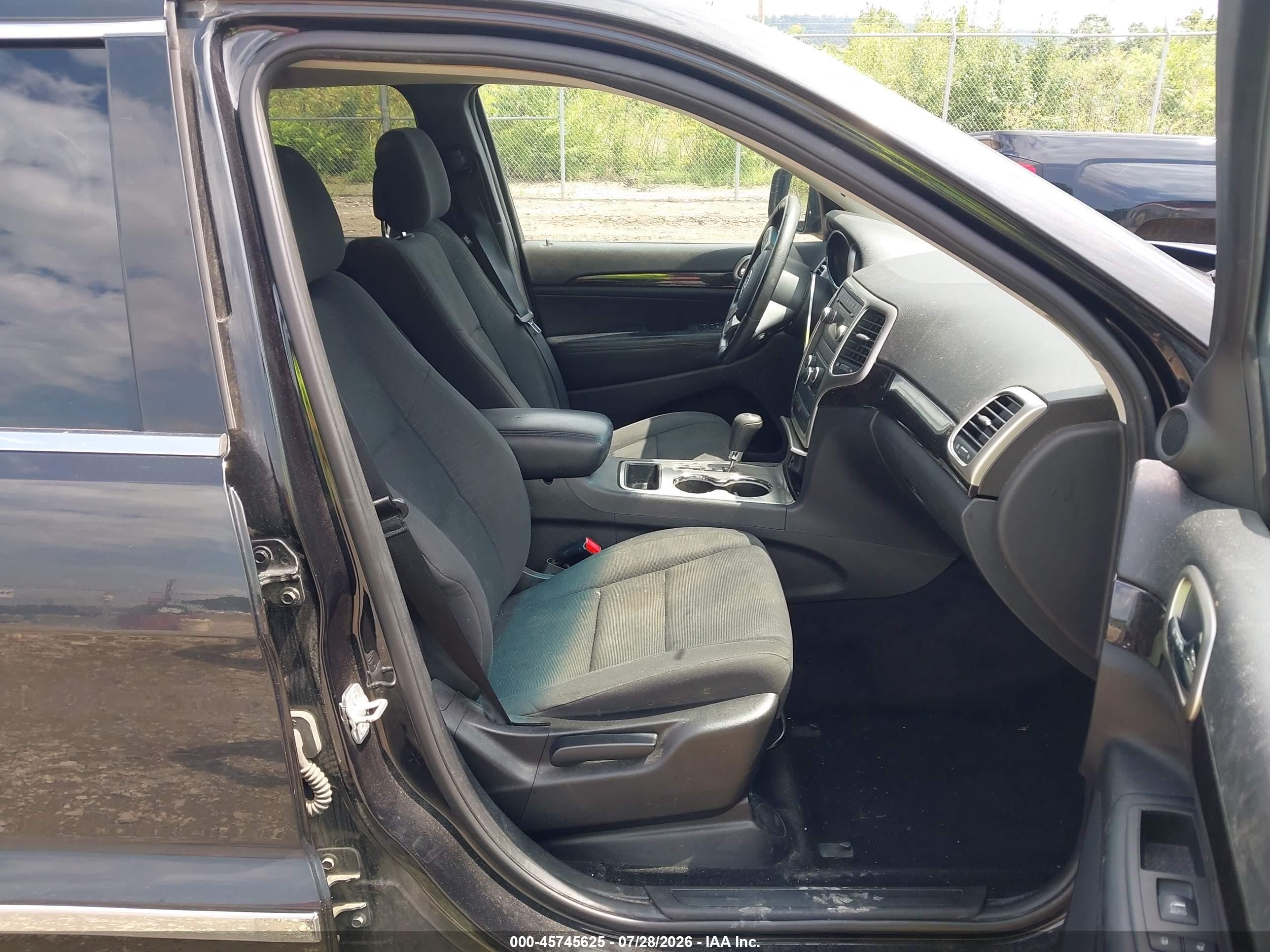 2013 Jeep Grand Cherokee Laredo Черный vin: 1C4RJFAG6DC652595