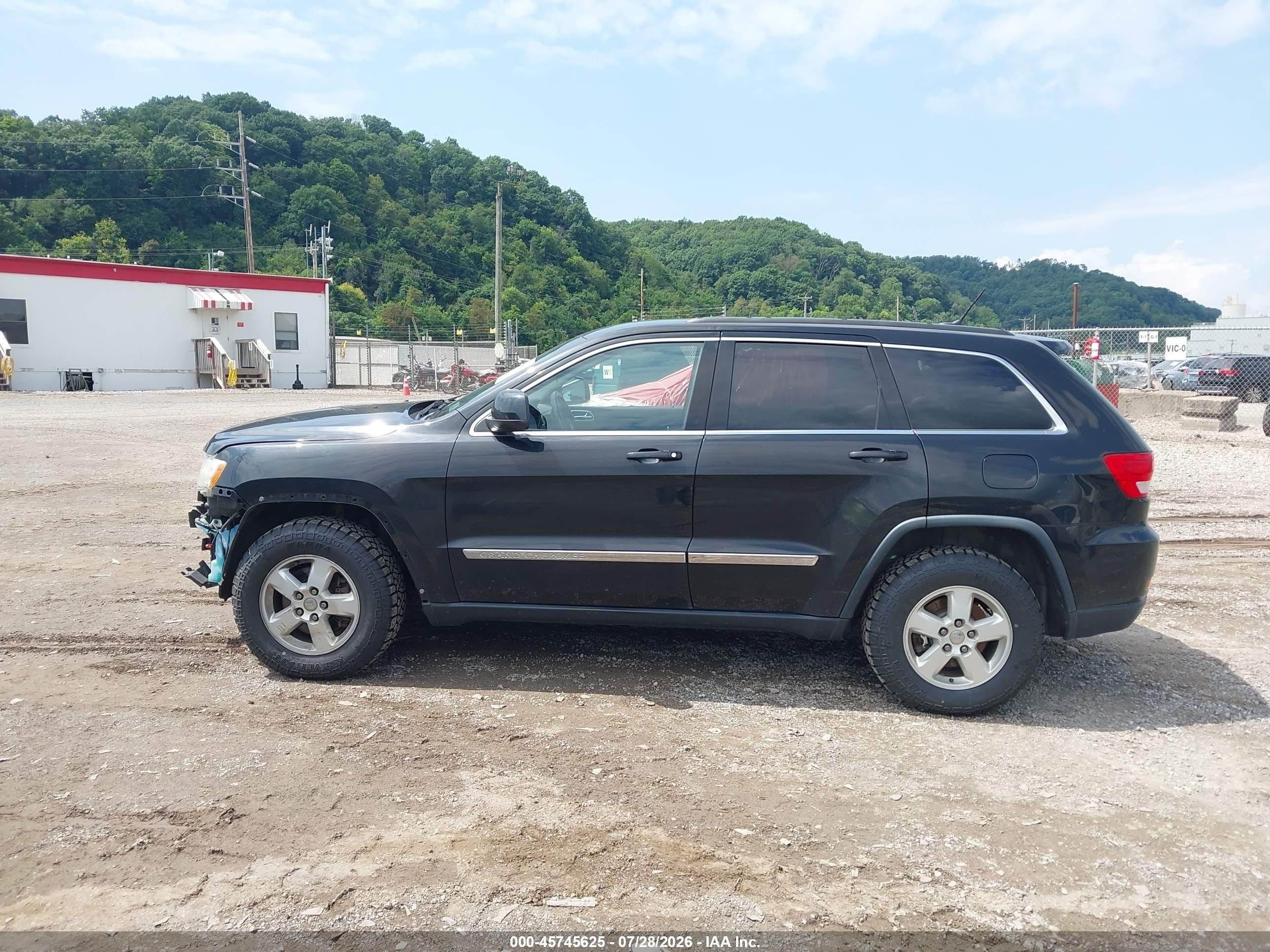 2013 Jeep Grand Cherokee Laredo Черный vin: 1C4RJFAG6DC652595