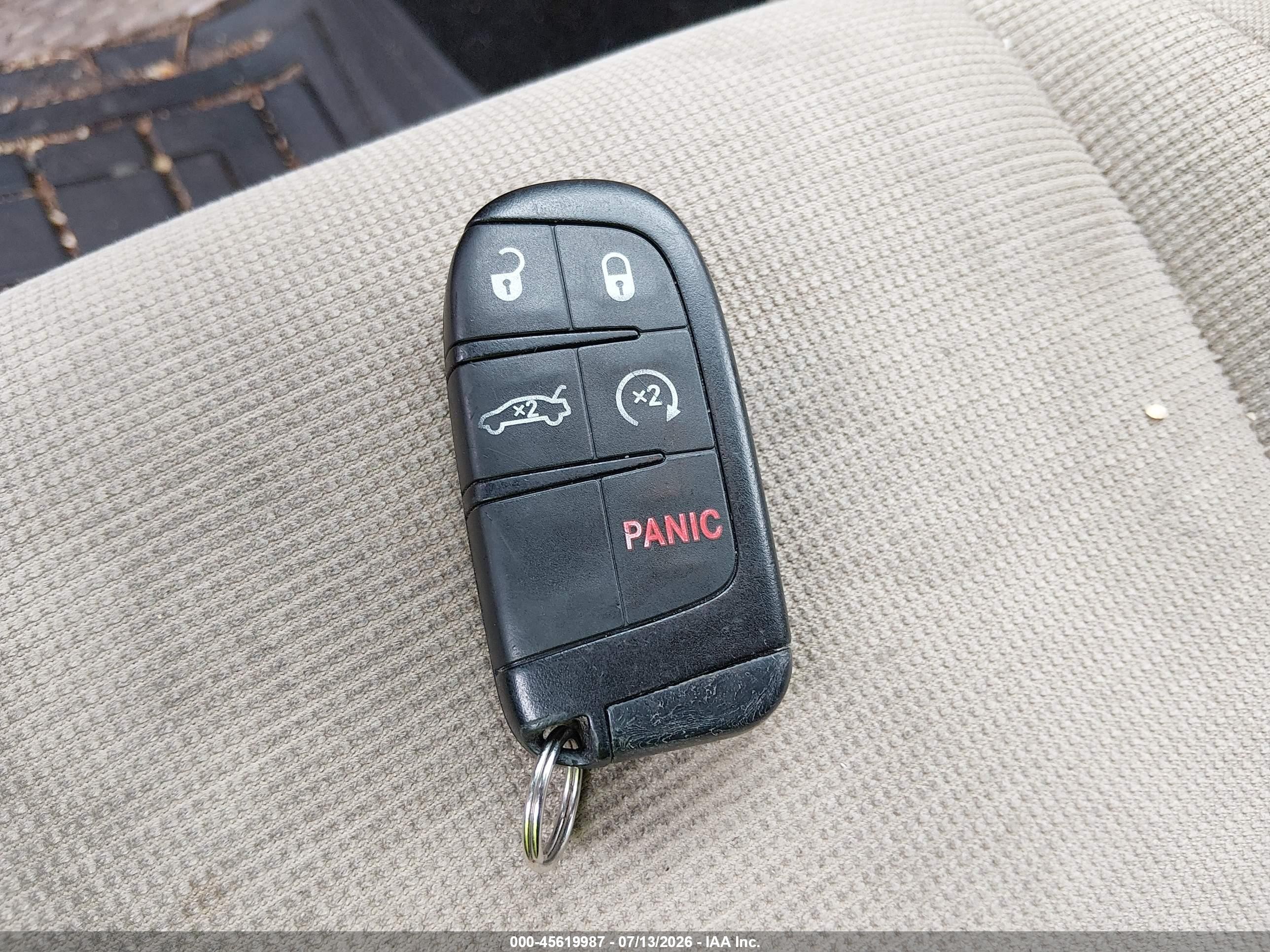 2014 Jeep Grand Cherokee Laredo Red vin: 1C4RJFAG6EC204892