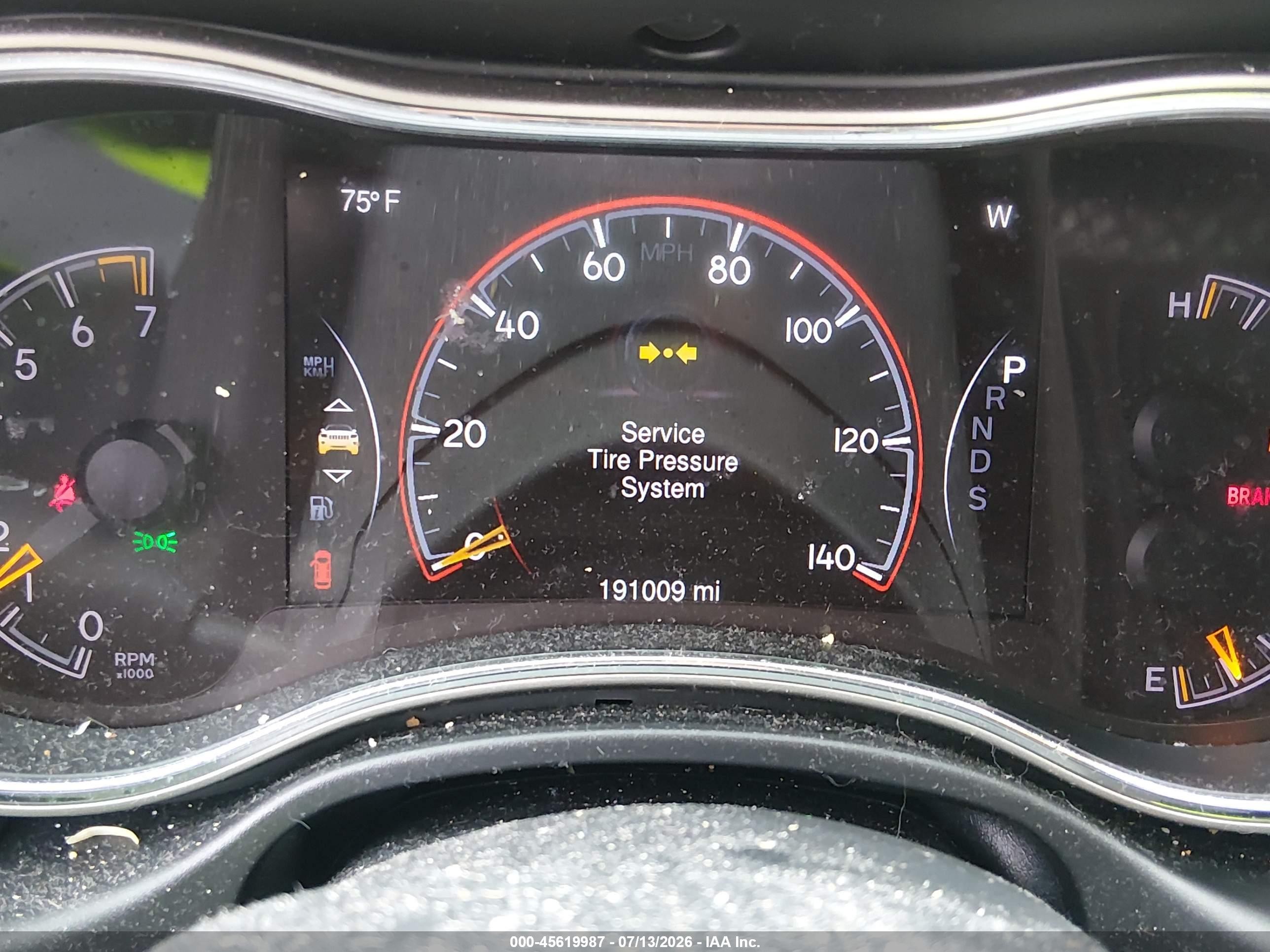 2014 Jeep Grand Cherokee Laredo Red vin: 1C4RJFAG6EC204892