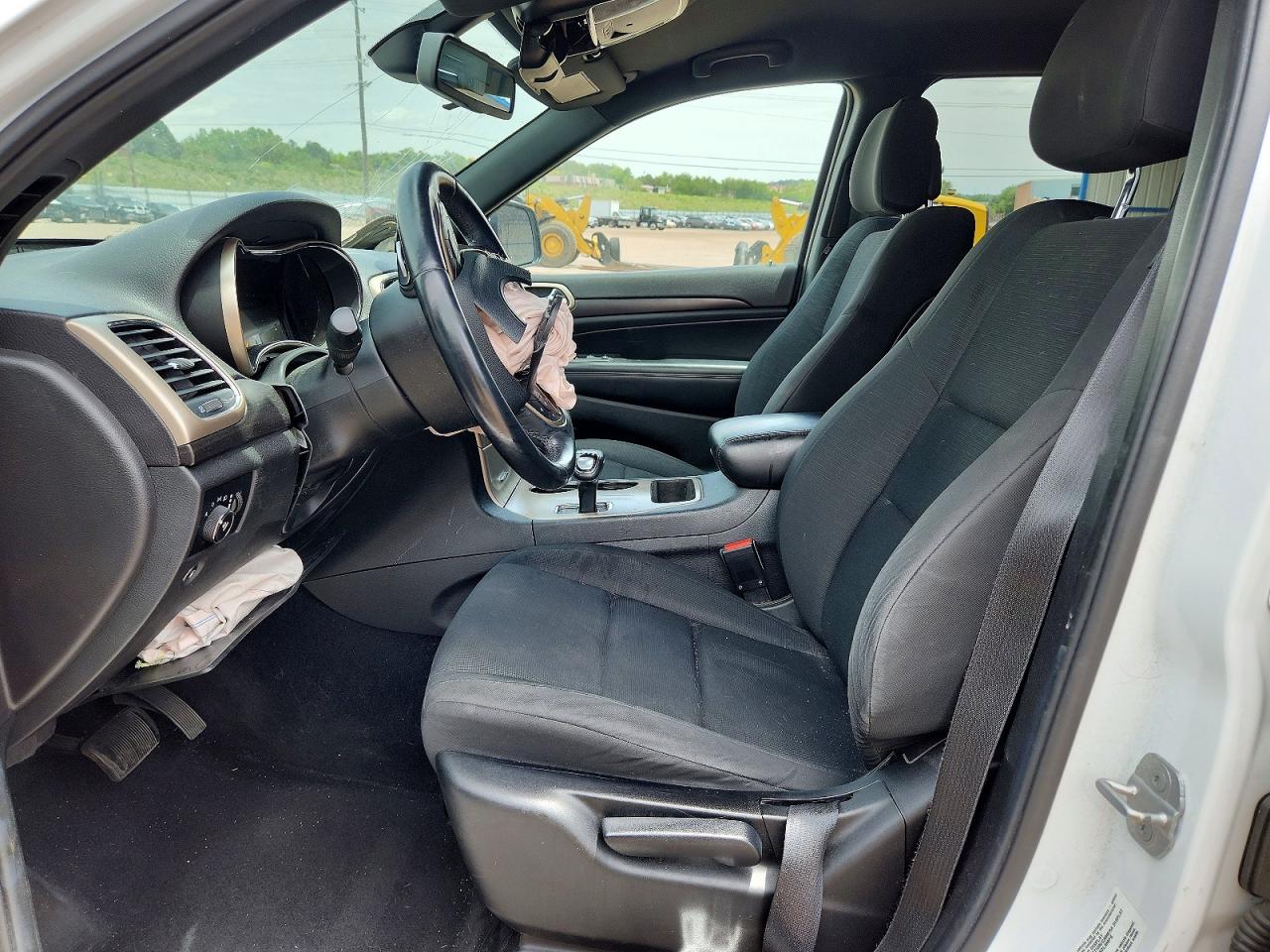 2014 Jeep Grand Cherokee Laredo Белый vin: 1C4RJFAG6EC224818