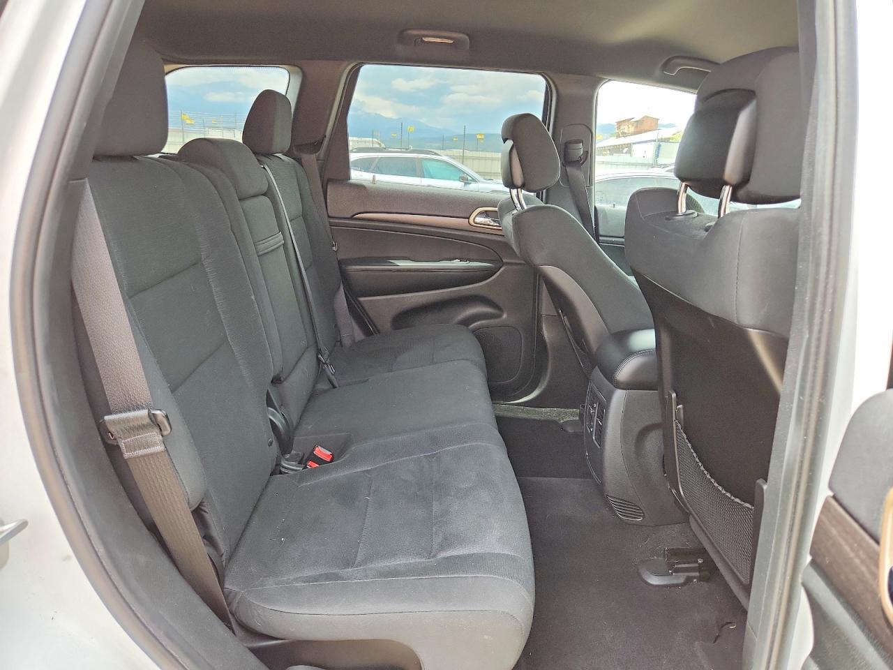 2014 Jeep Grand Cherokee Laredo Белый vin: 1C4RJFAG6EC224818