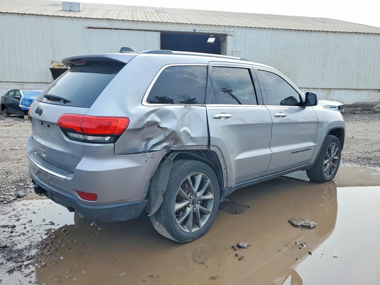 2014 Jeep Grand Cherokee Laredo Silver vin: 1C4RJFAG6EC270004
