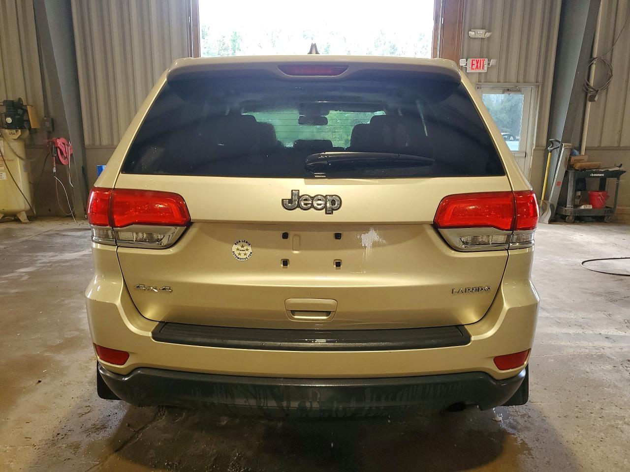 2014 Jeep Grand Cherokee Laredo Gold vin: 1C4RJFAG6EC270181