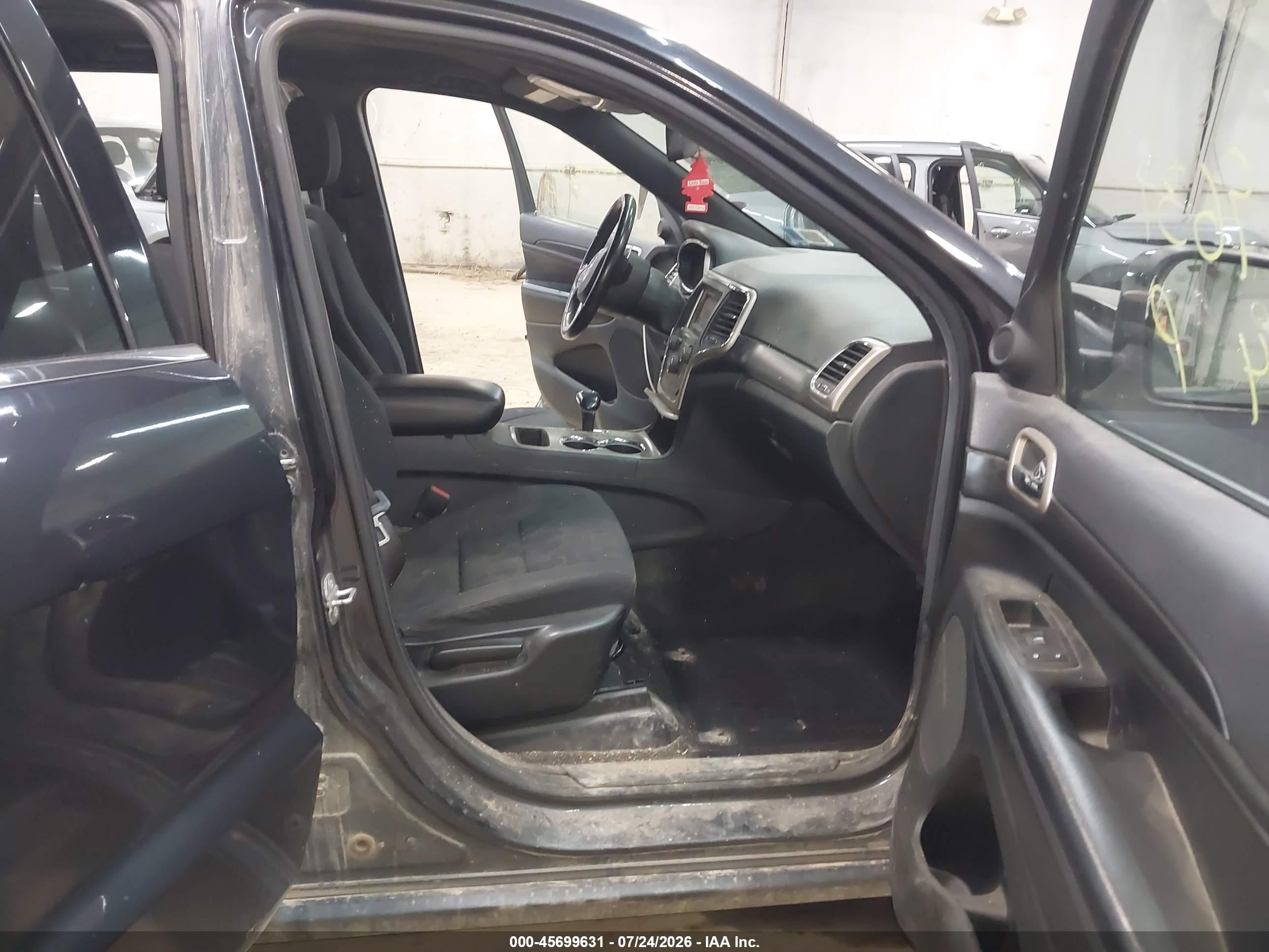 2014 Jeep Grand Cherokee Laredo Black vin: 1C4RJFAG6EC270570