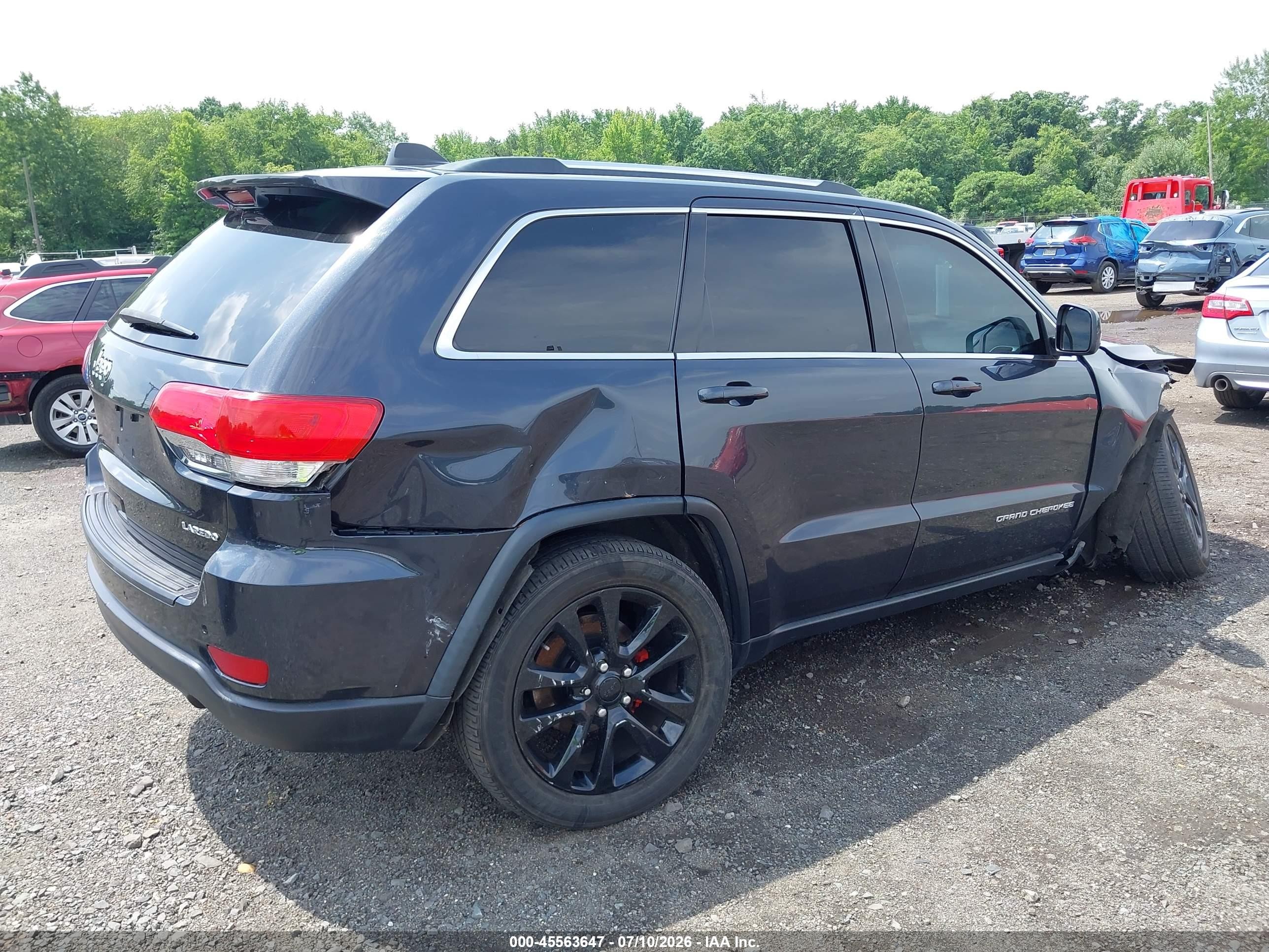 2014 Jeep Grand Cherokee Laredo Silver vin: 1C4RJFAG6EC308198