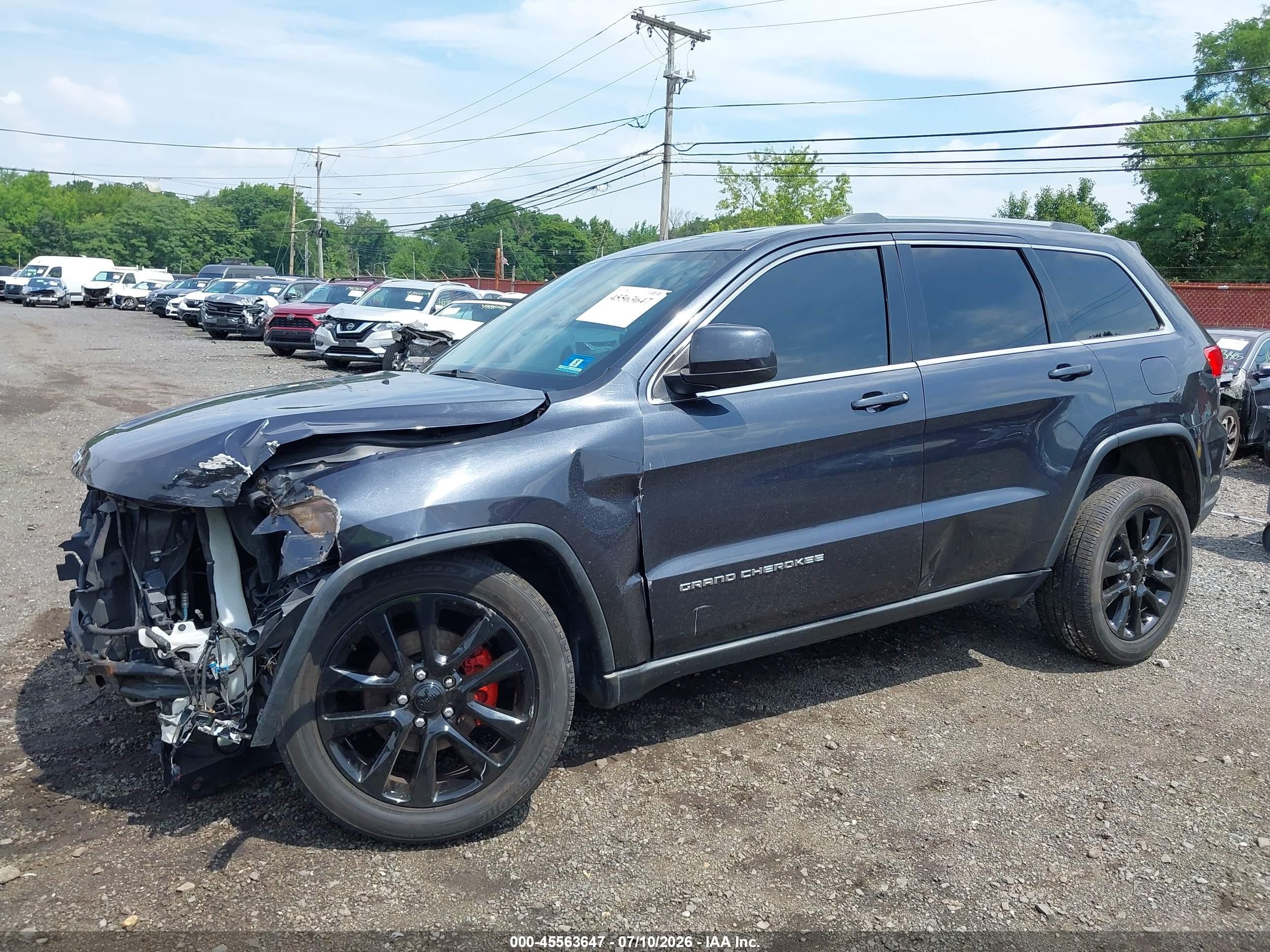 2014 Jeep Grand Cherokee Laredo Silver vin: 1C4RJFAG6EC308198