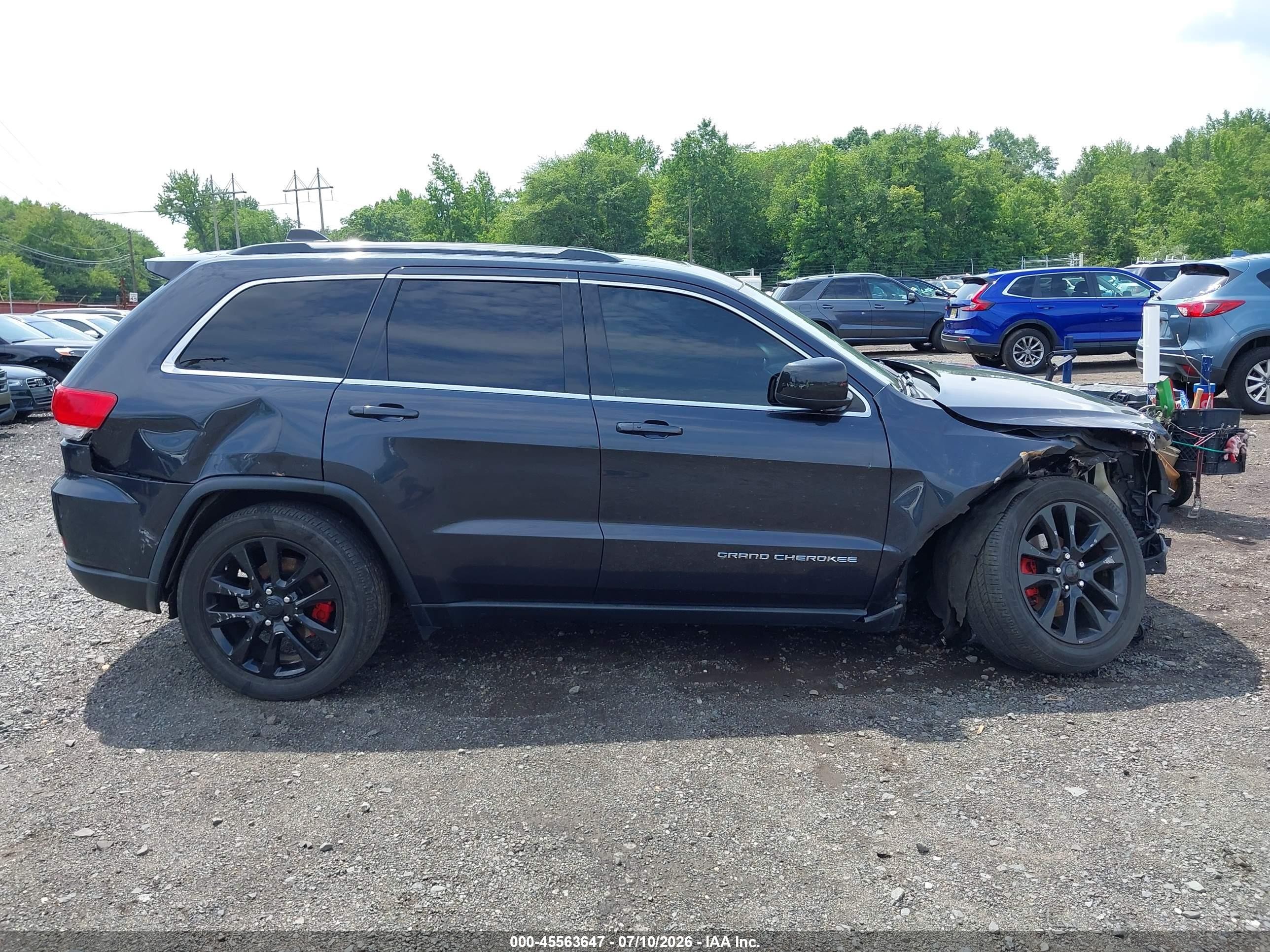 2014 Jeep Grand Cherokee Laredo Silver vin: 1C4RJFAG6EC308198