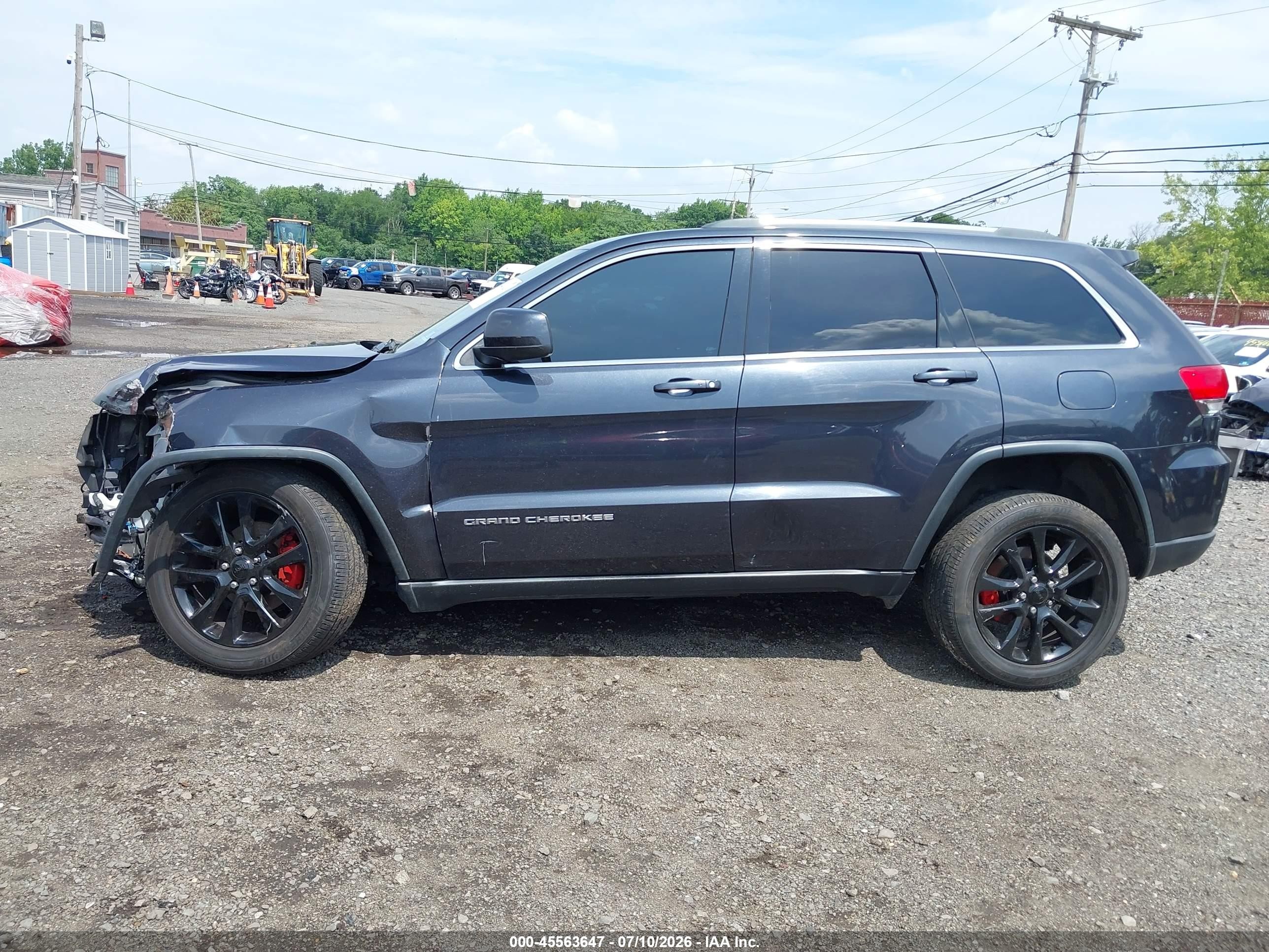 2014 Jeep Grand Cherokee Laredo Silver vin: 1C4RJFAG6EC308198