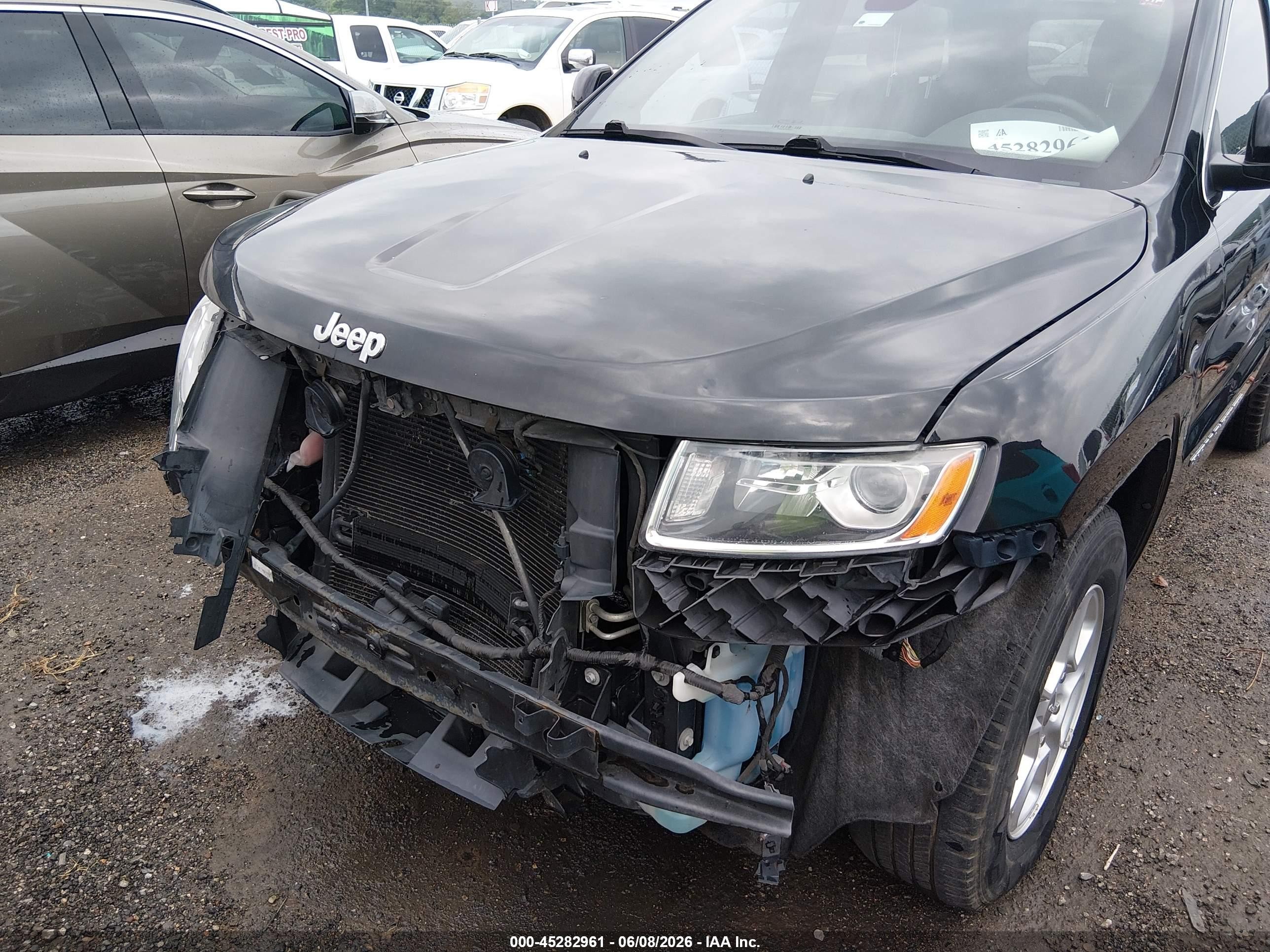 2014 Jeep Grand Cherokee Laredo Black vin: 1C4RJFAG6EC384049
