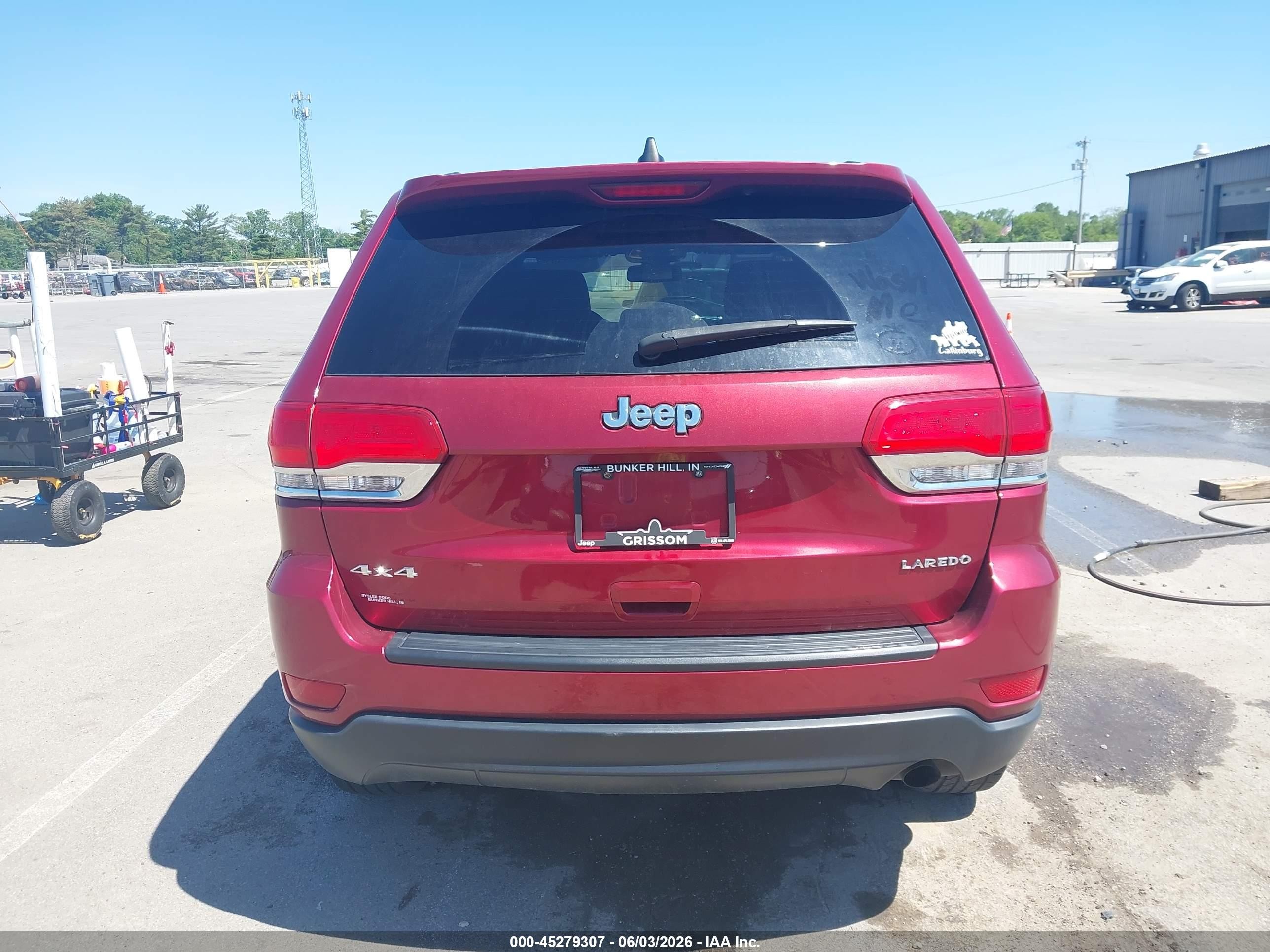 2014 Jeep Grand Cherokee Laredo Red vin: 1C4RJFAG6EC415431