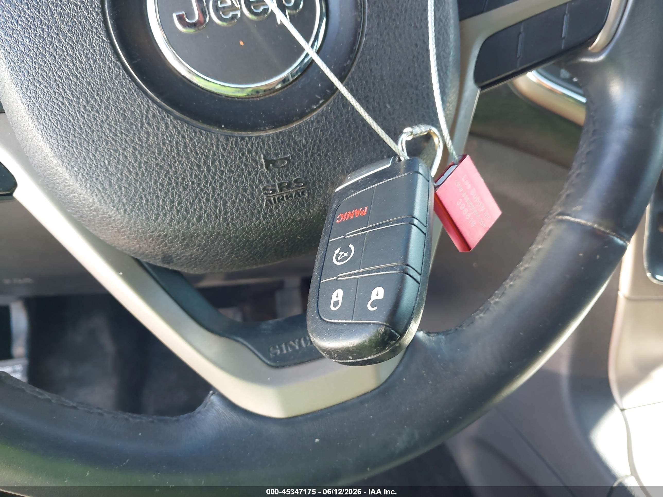 2014 Jeep Grand Cherokee Laredo Gray vin: 1C4RJFAG6EC430639