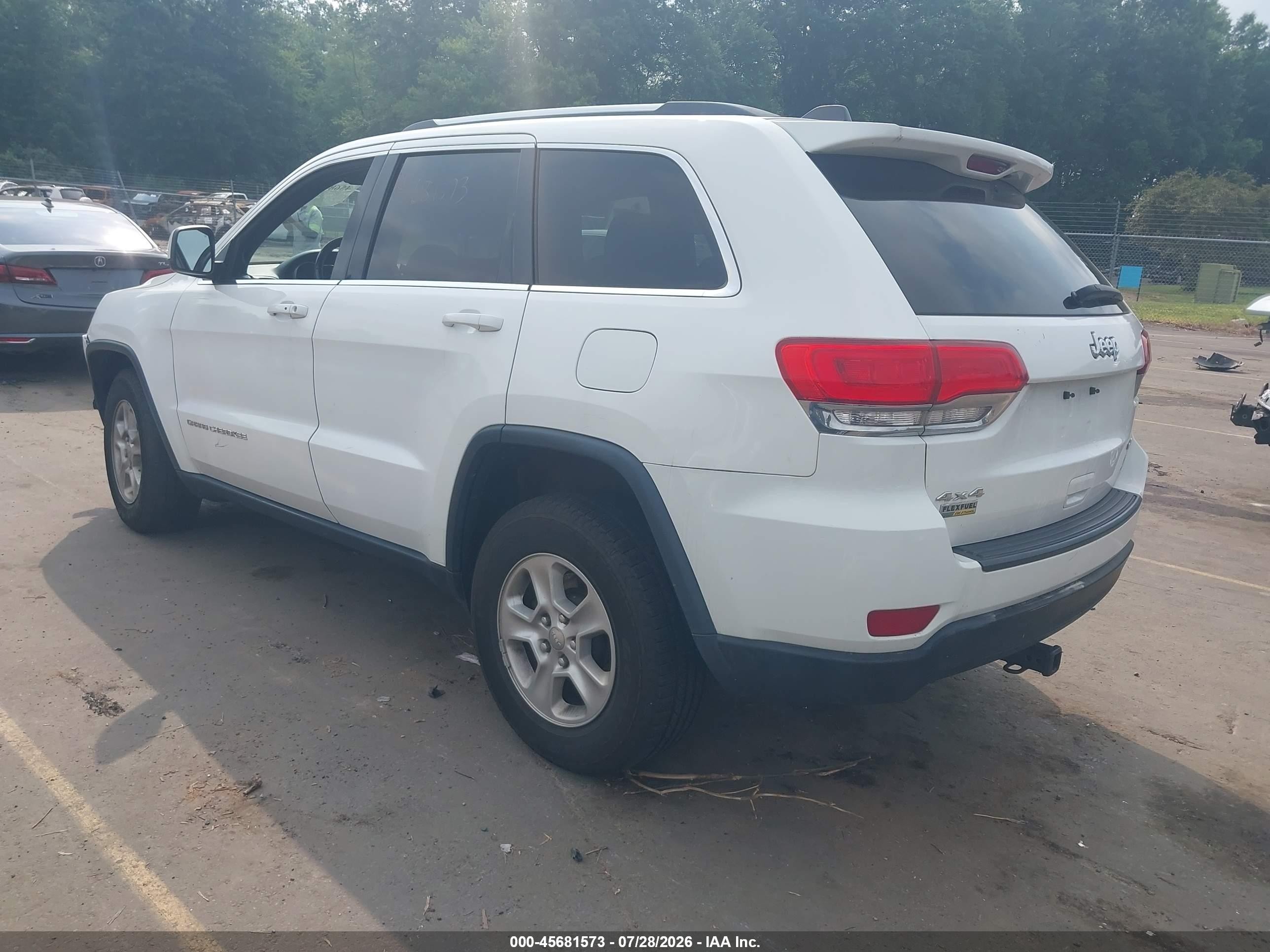 2014 Jeep Grand Cherokee Laredo White vin: 1C4RJFAG6EC466217