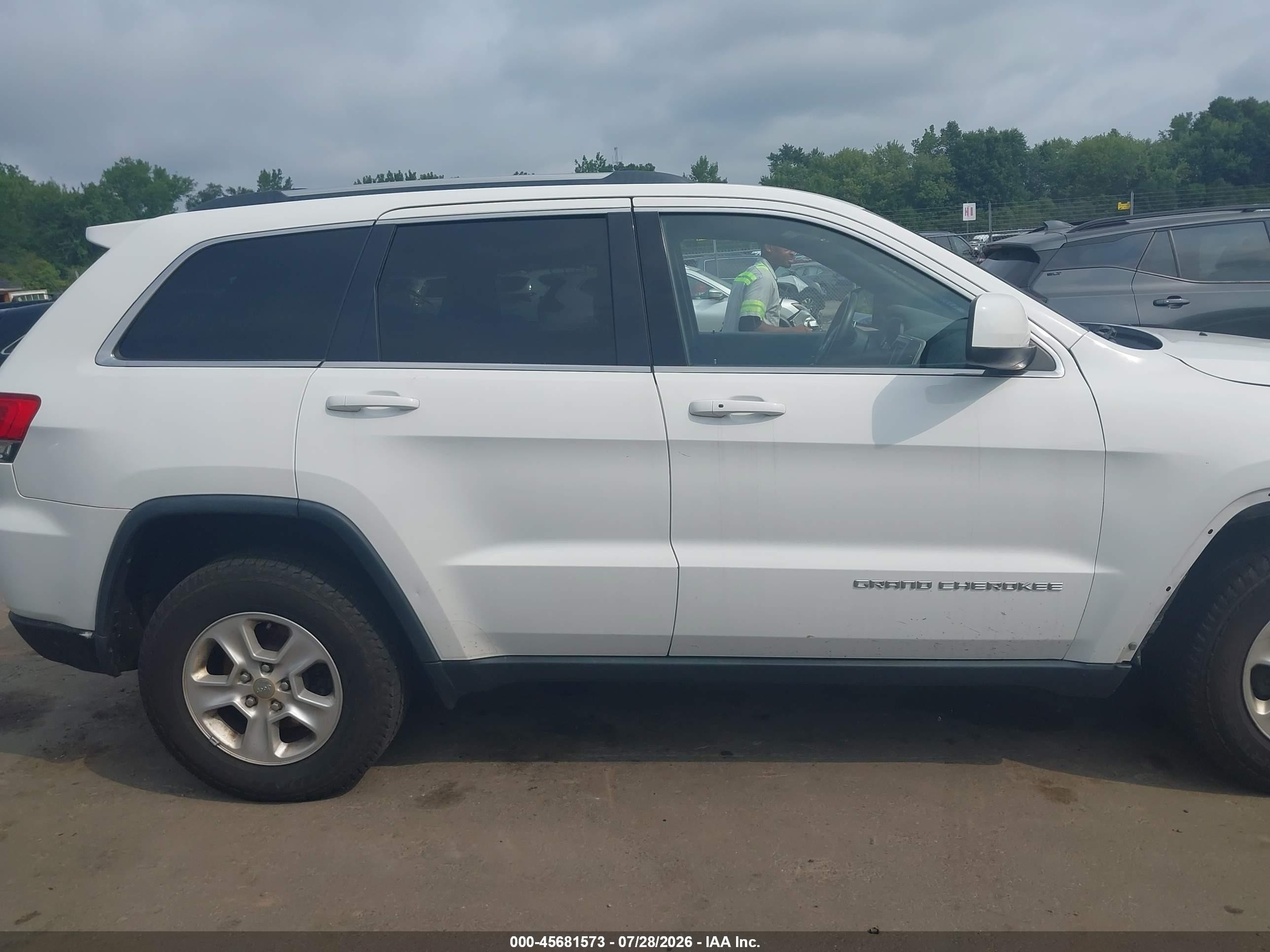 2014 Jeep Grand Cherokee Laredo White vin: 1C4RJFAG6EC466217