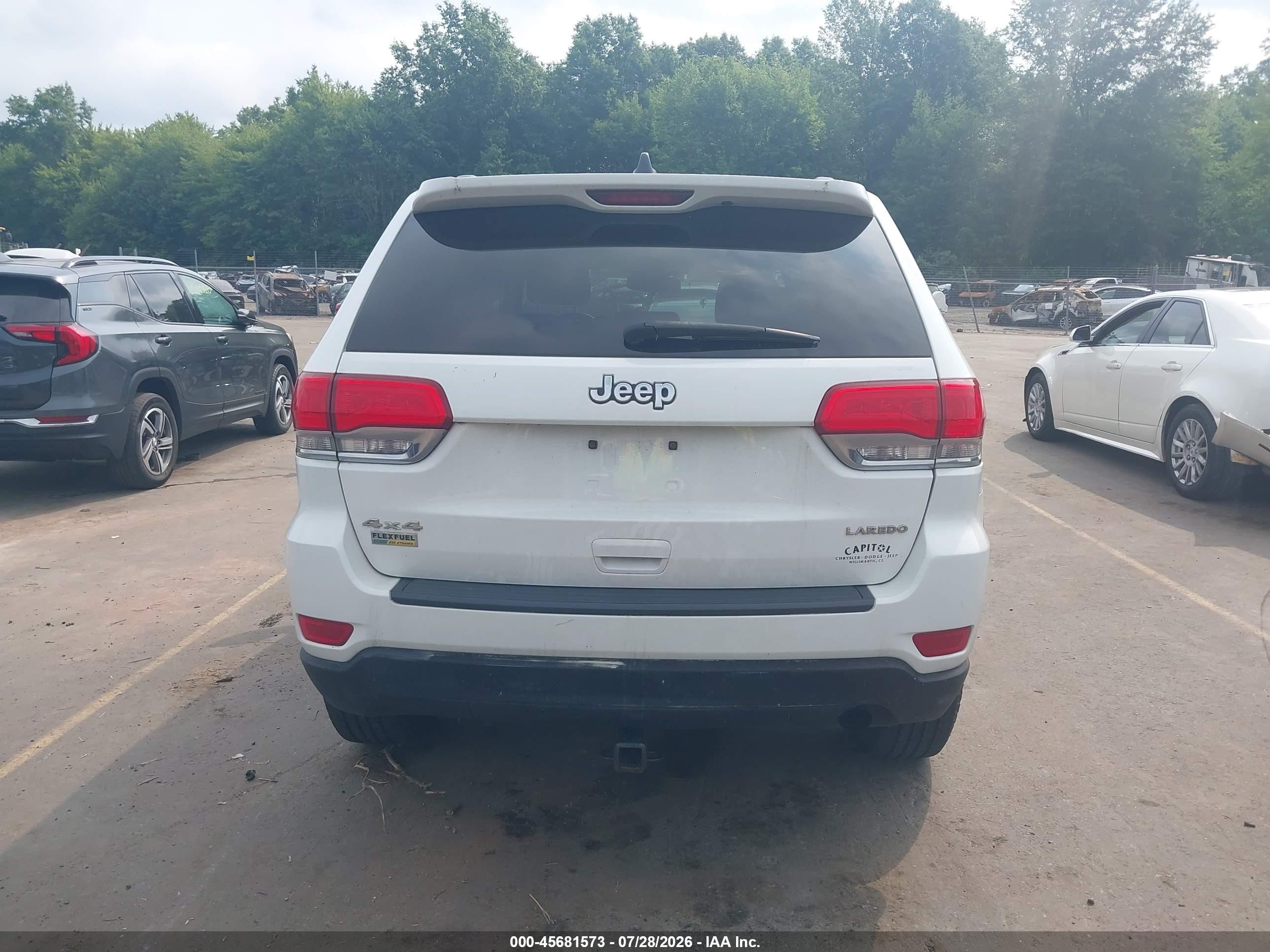 2014 Jeep Grand Cherokee Laredo White vin: 1C4RJFAG6EC466217