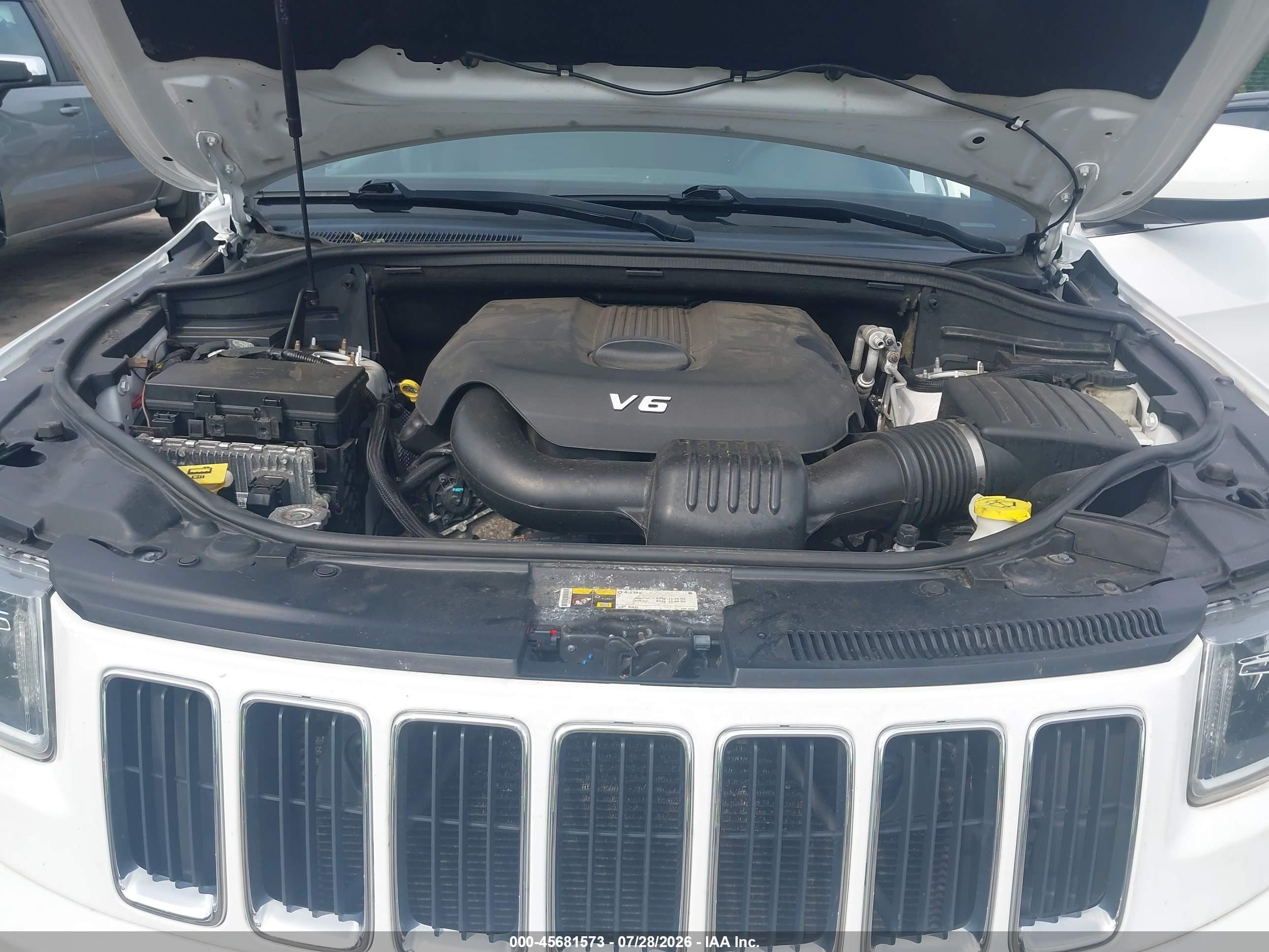 2014 Jeep Grand Cherokee Laredo White vin: 1C4RJFAG6EC466217