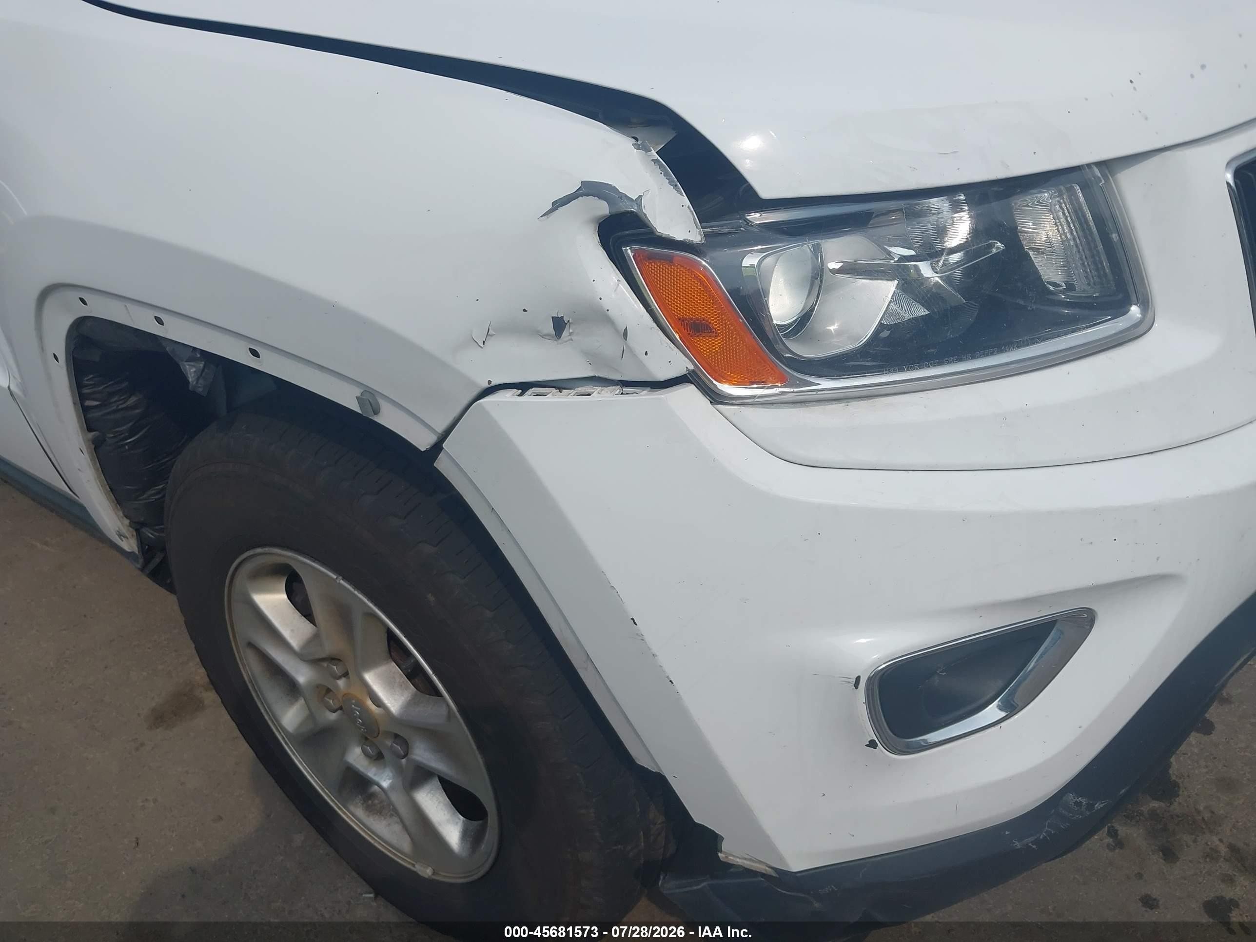 2014 Jeep Grand Cherokee Laredo White vin: 1C4RJFAG6EC466217