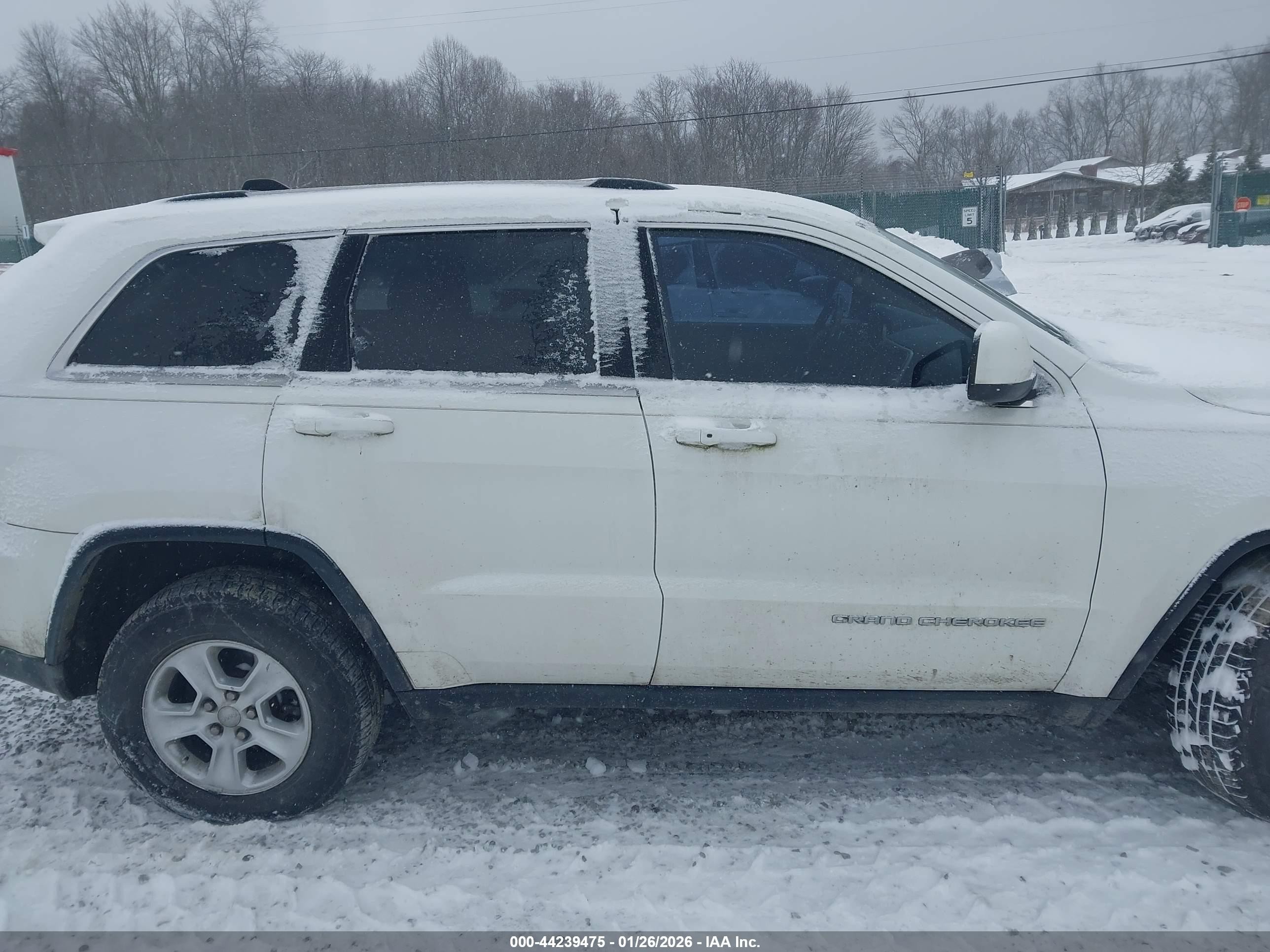2014 Jeep Grand Cherokee Laredo White vin: 1C4RJFAG6EC469845