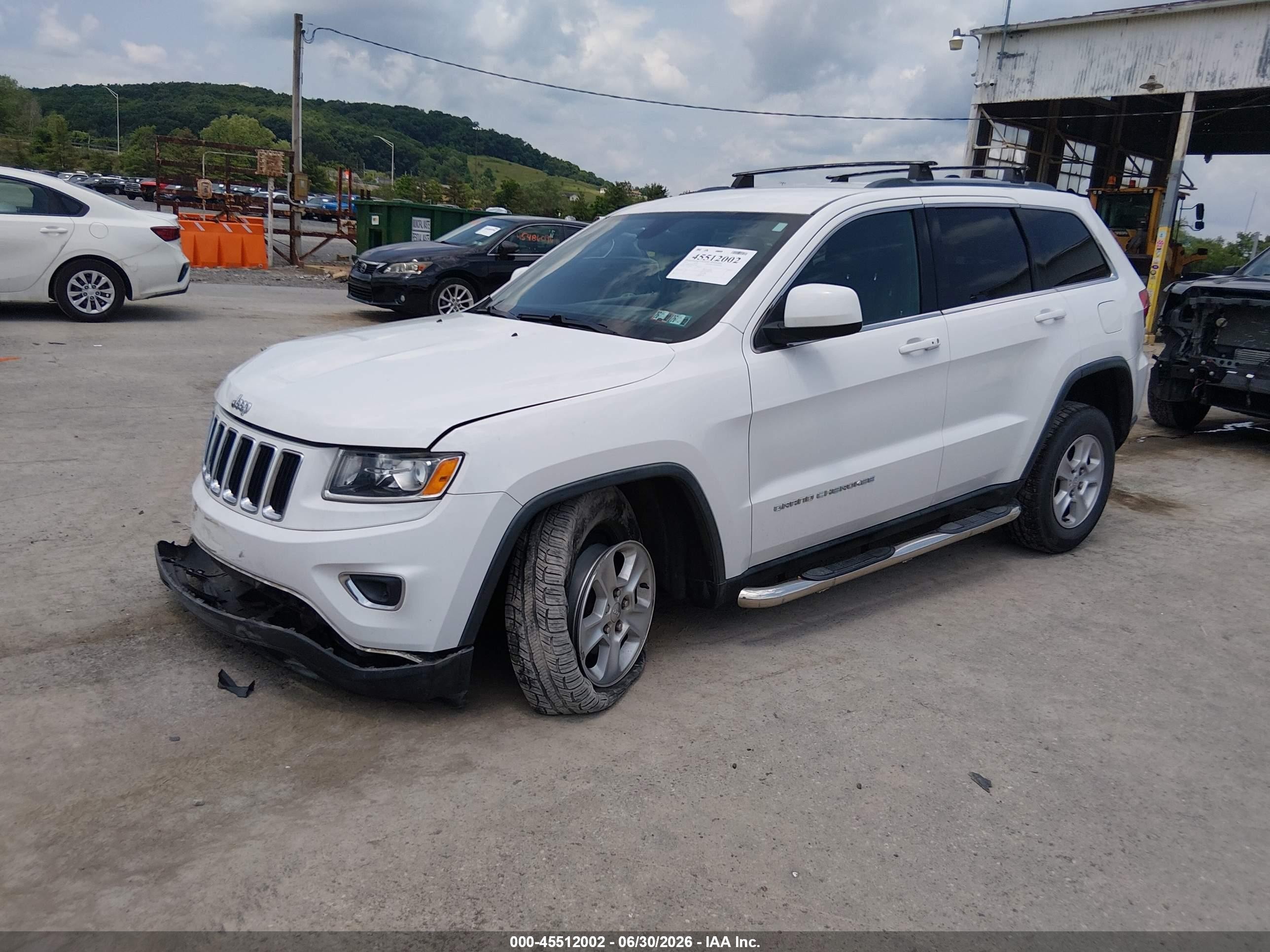 2014 Jeep Grand Cherokee Laredo White vin: 1C4RJFAG6EC474009