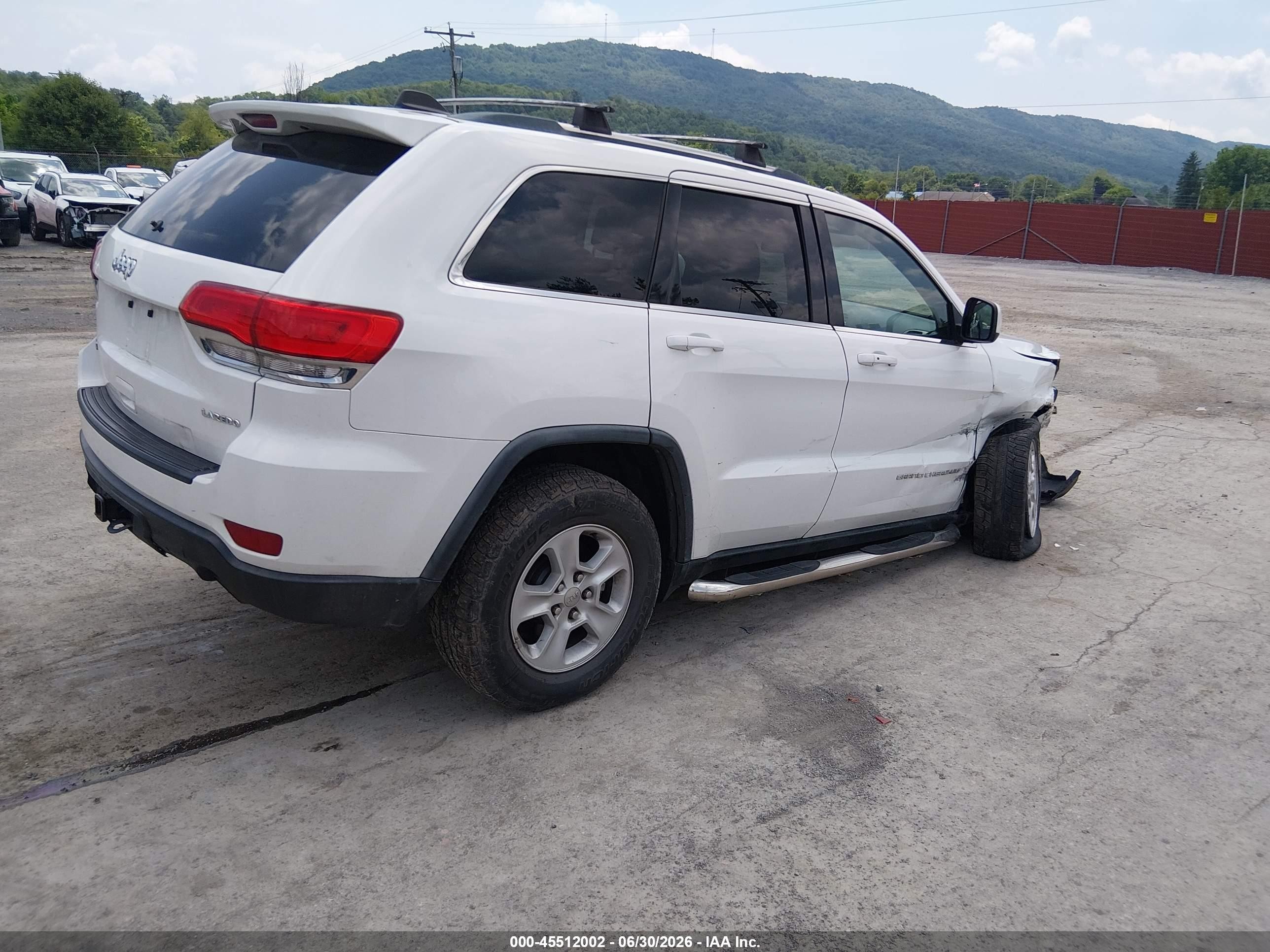 2014 Jeep Grand Cherokee Laredo White vin: 1C4RJFAG6EC474009