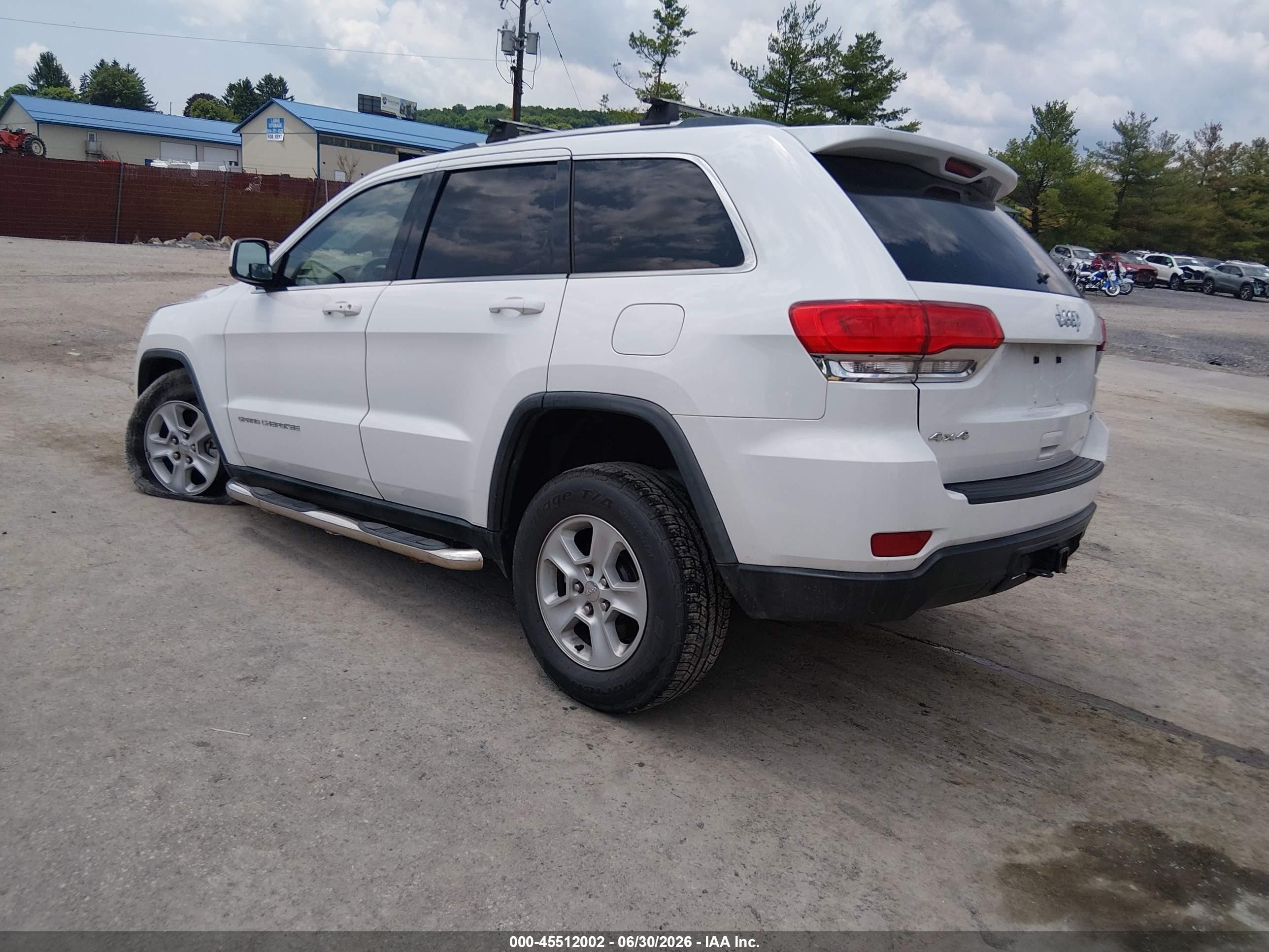 2014 Jeep Grand Cherokee Laredo White vin: 1C4RJFAG6EC474009