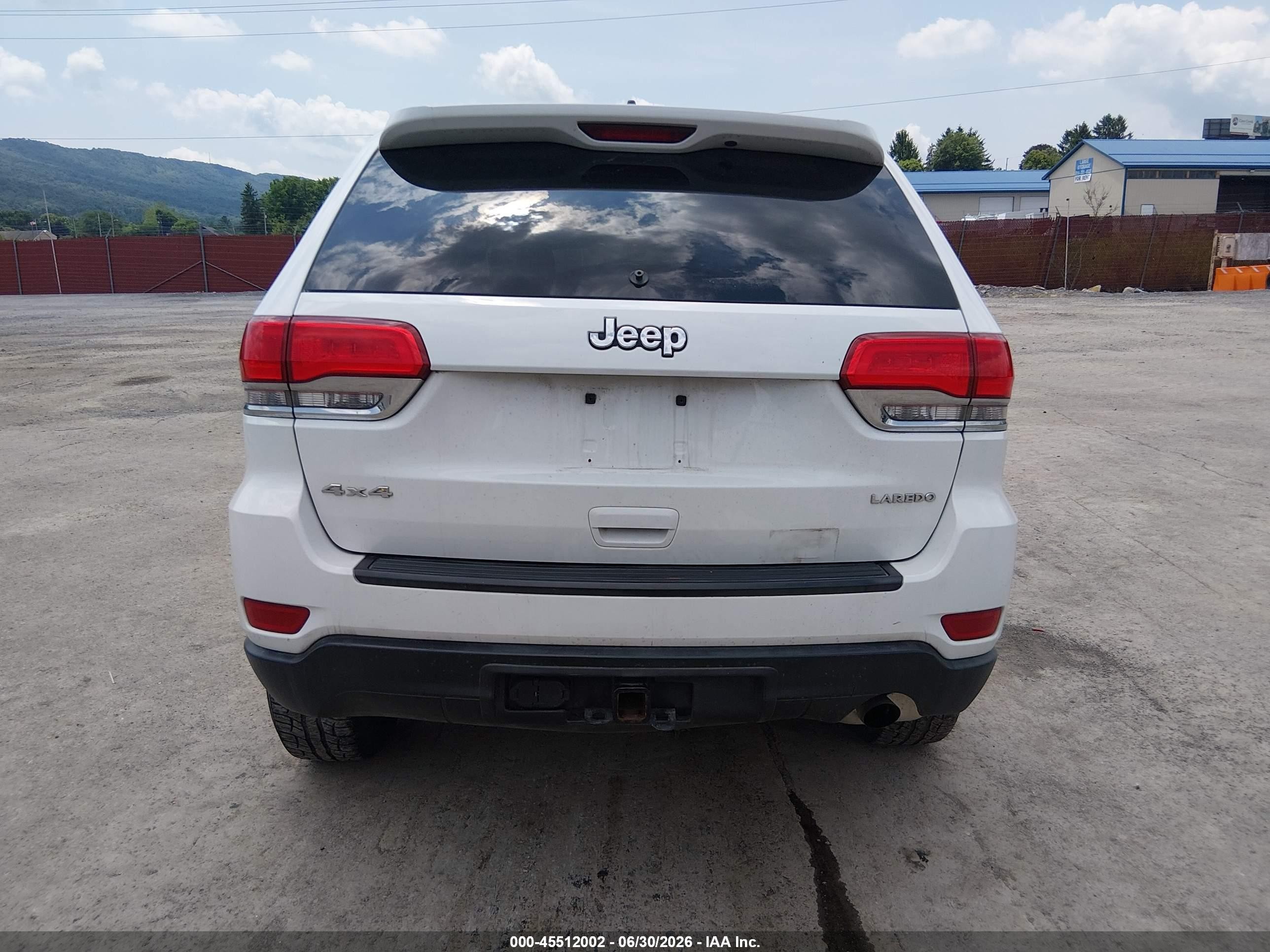 2014 Jeep Grand Cherokee Laredo White vin: 1C4RJFAG6EC474009