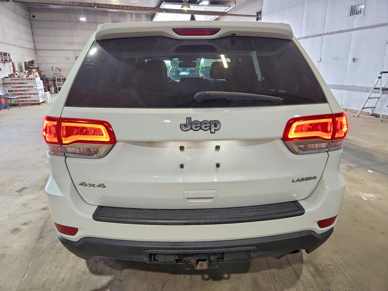 2014 Jeep Grand Cherokee Laredo White vin: 1C4RJFAG6EC516663