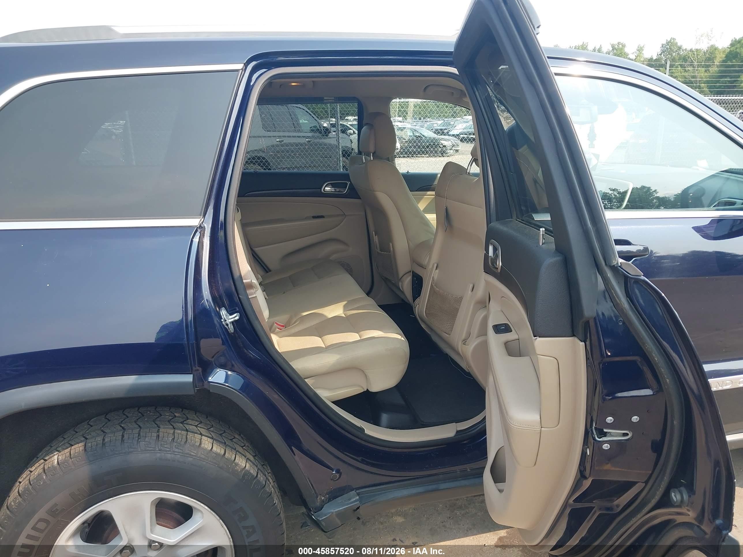 2014 Jeep Grand Cherokee Laredo Blue vin: 1C4RJFAG6EC556905