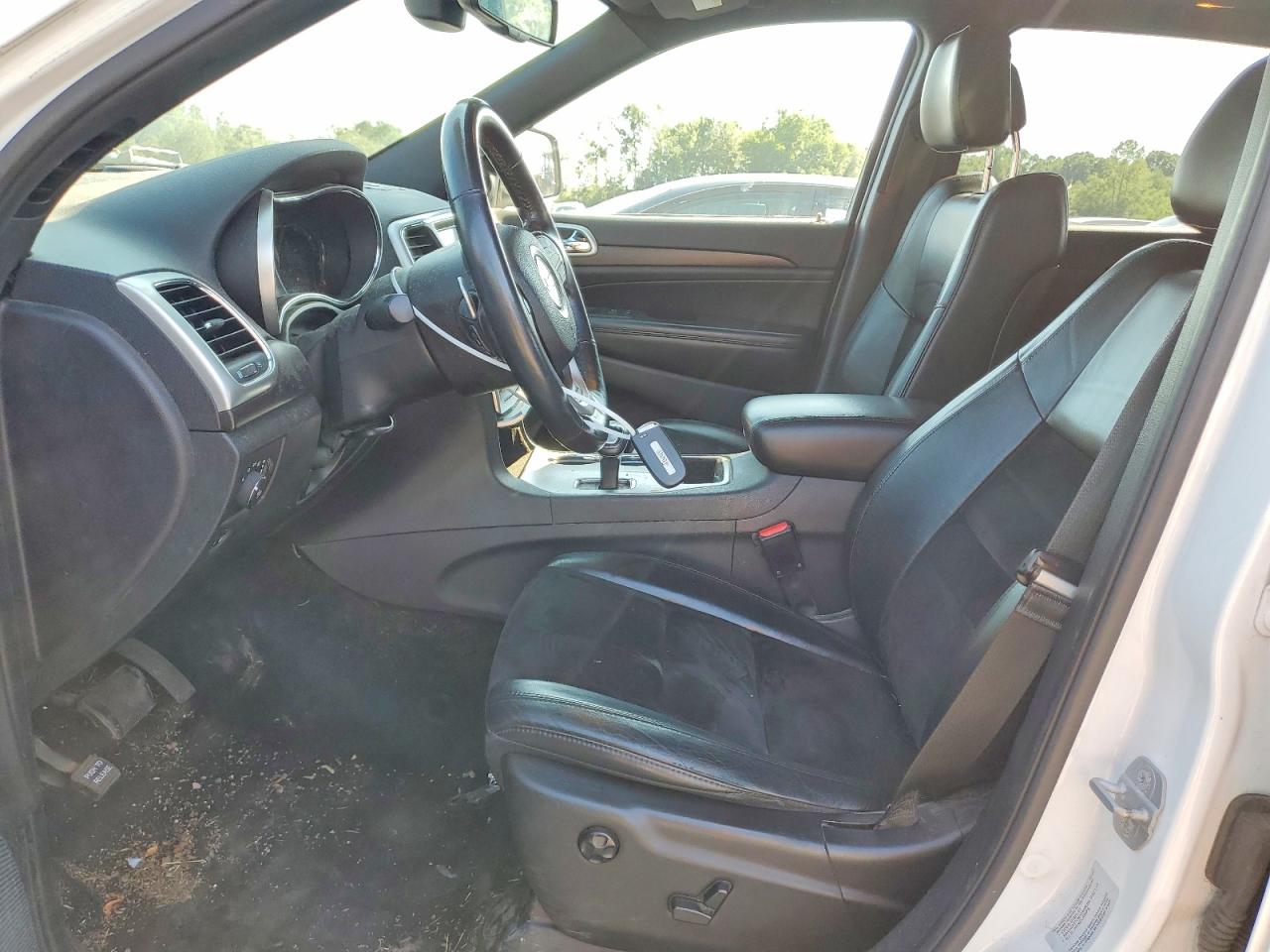2015 Jeep Grand Cherokee Laredo White vin: 1C4RJFAG6FC150205