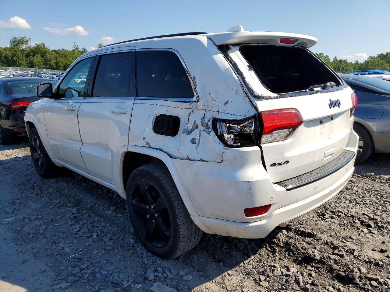 2015 Jeep Grand Cherokee Laredo White vin: 1C4RJFAG6FC150205