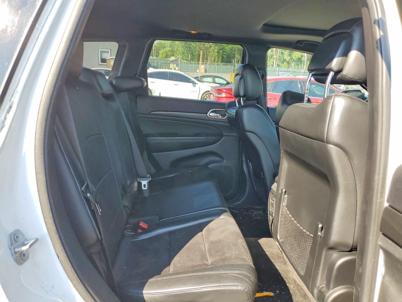 2015 Jeep Grand Cherokee Laredo White vin: 1C4RJFAG6FC150205