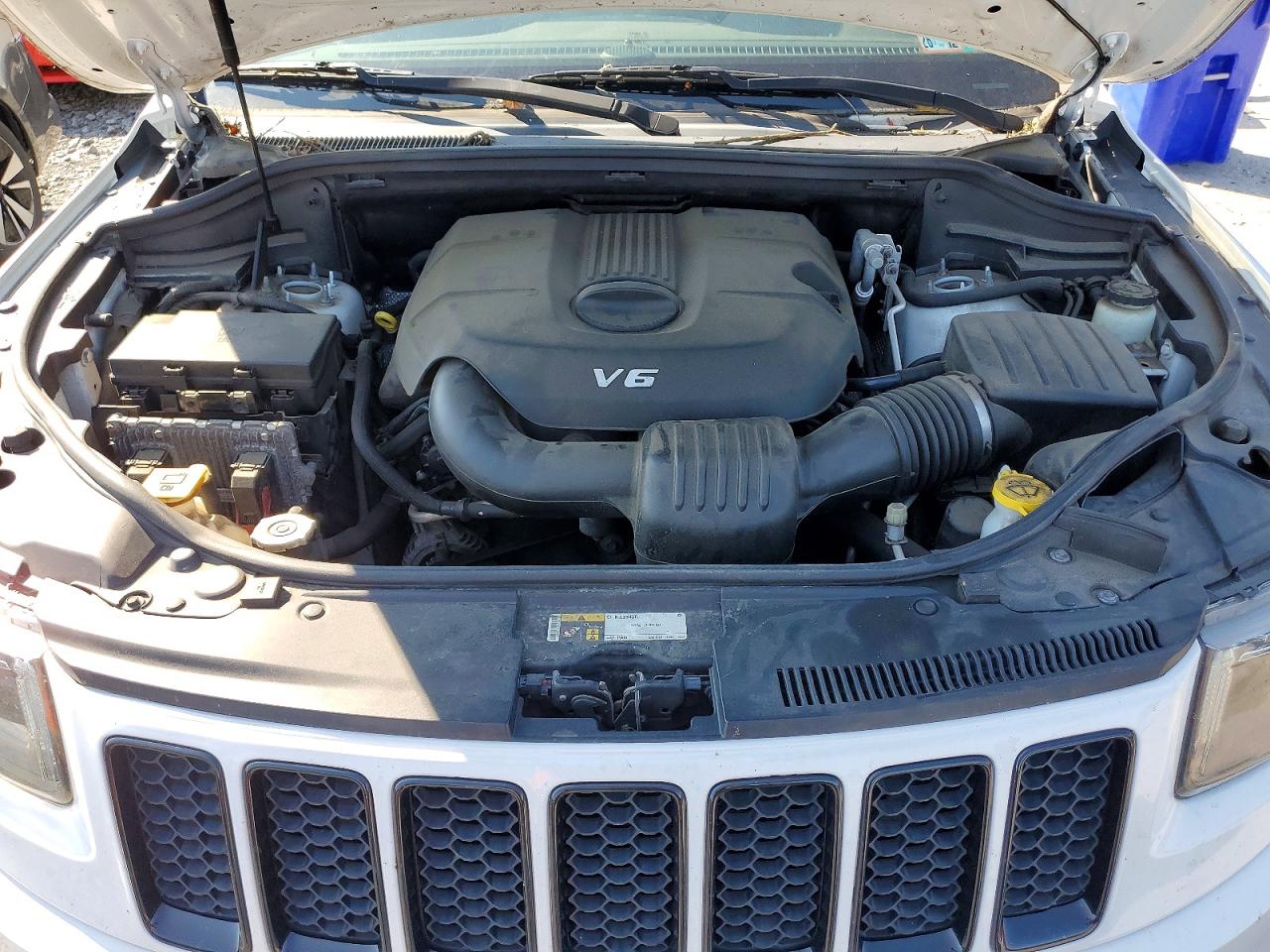 2015 Jeep Grand Cherokee Laredo White vin: 1C4RJFAG6FC150205