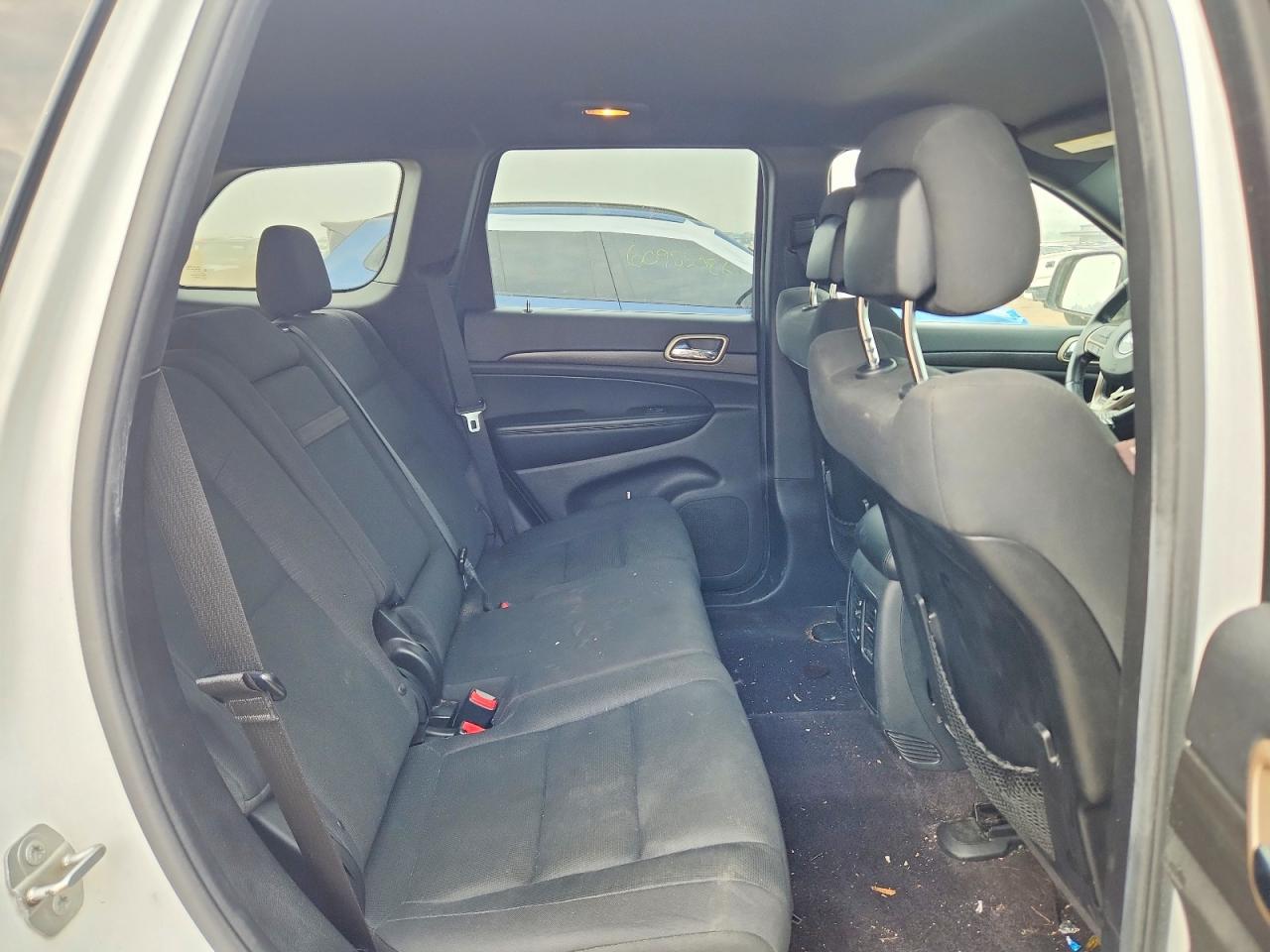 2015 Jeep Grand Cherokee Laredo White vin: 1C4RJFAG6FC209995